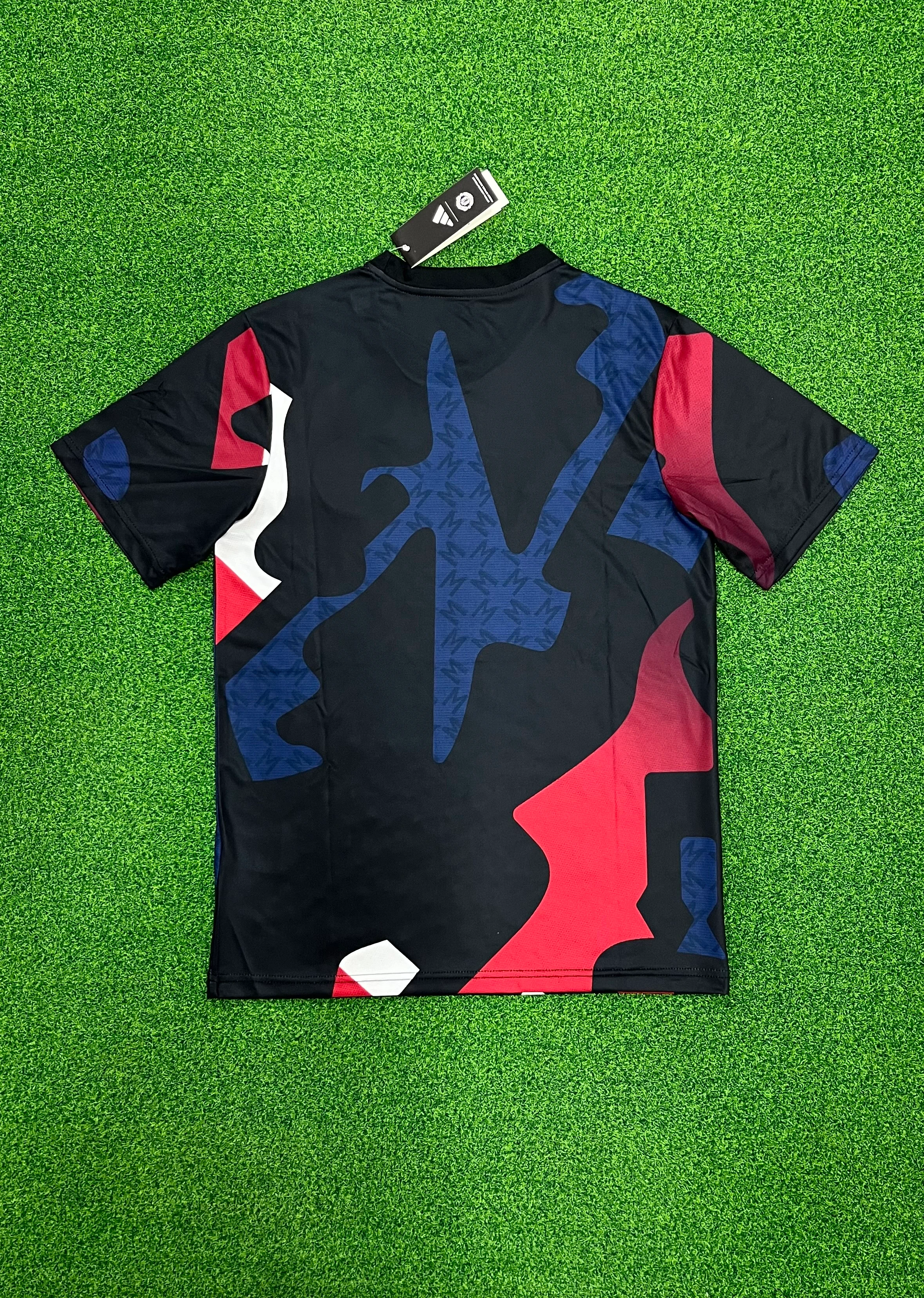2025-26 Manchester United Training Shirt view 2
