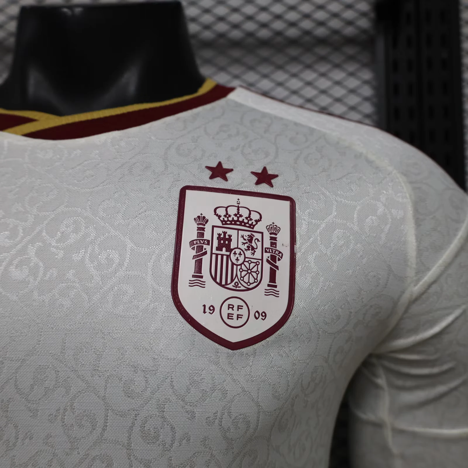 2026-27 Spain Away Long-Sleeve Jersey (Two Stars) – Player Version view 6