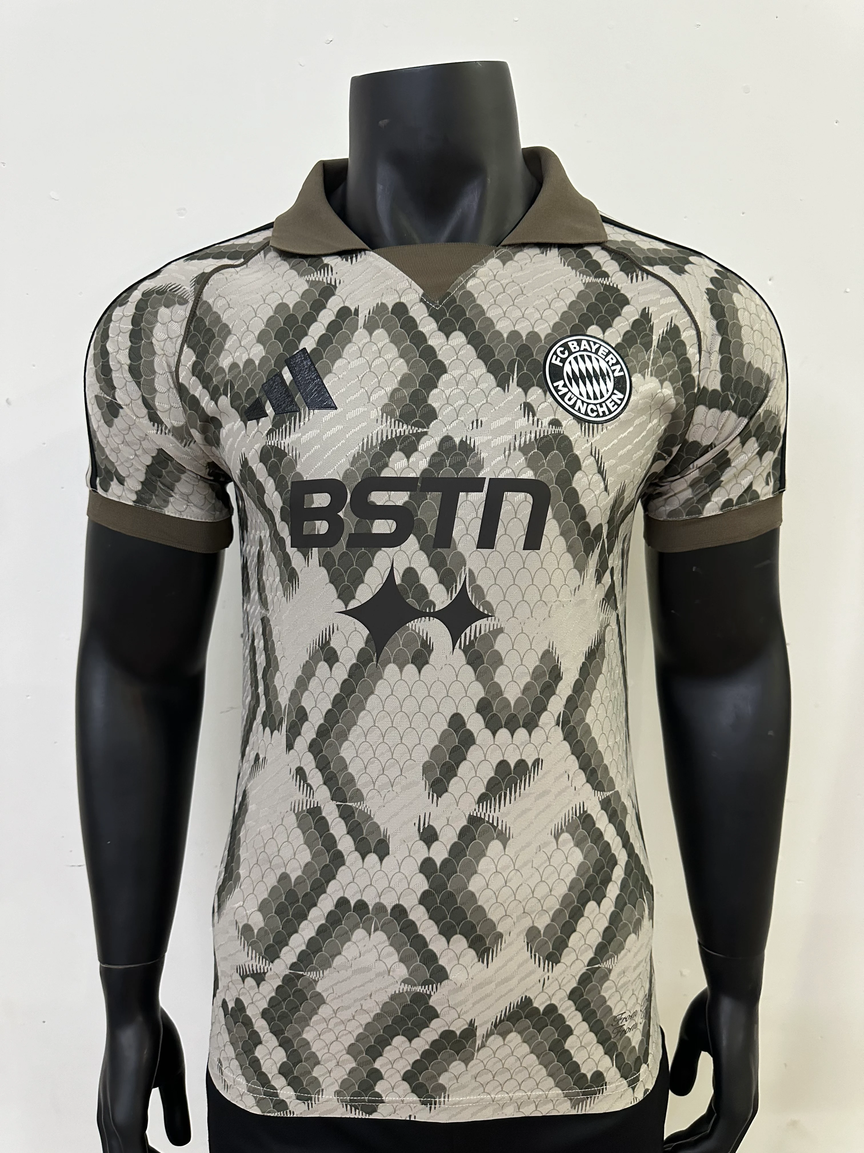 2025-26 Bayern Munich Special Edition Jersey view 7