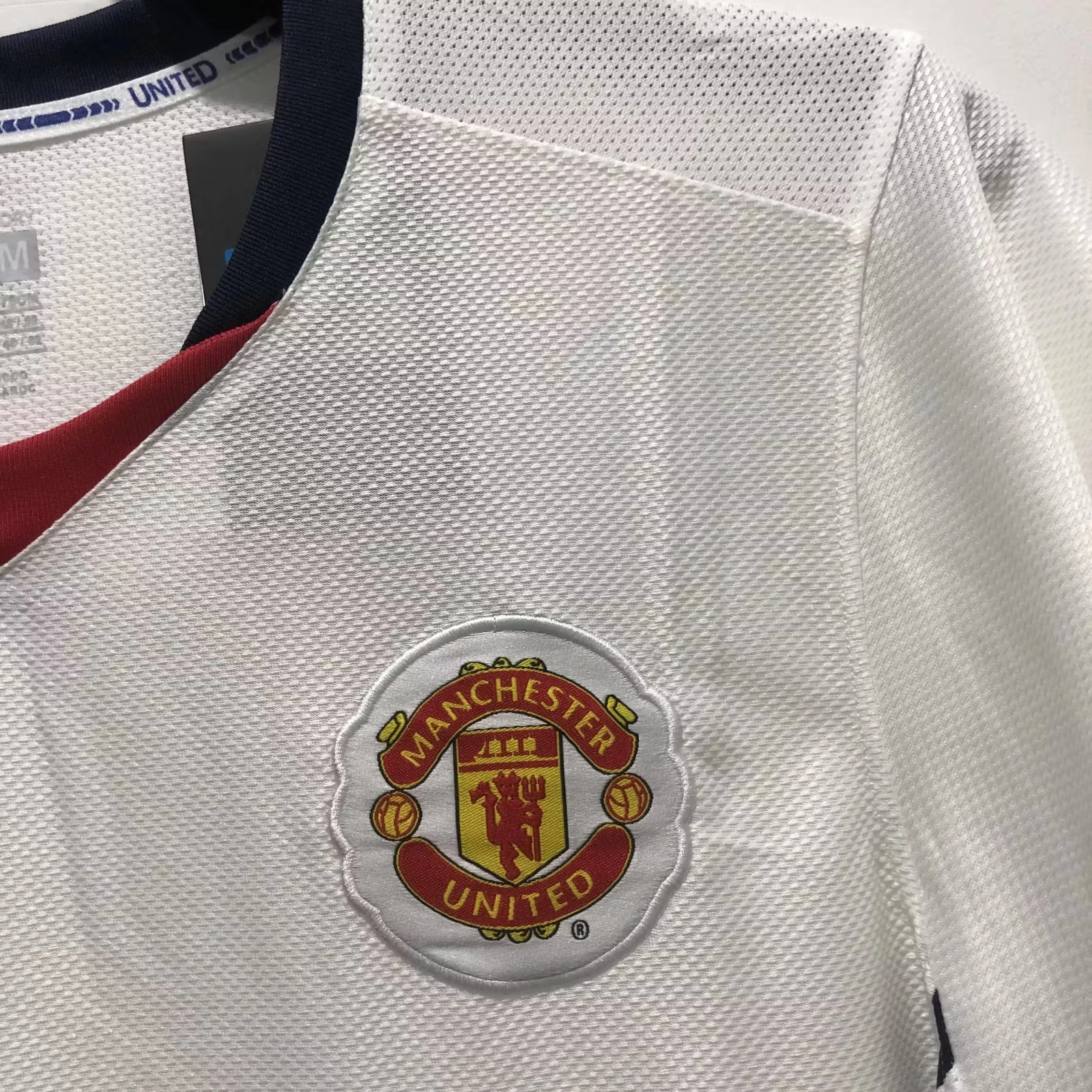 2008-09 Manchester United Away Retro Shirt - League Edition view 9