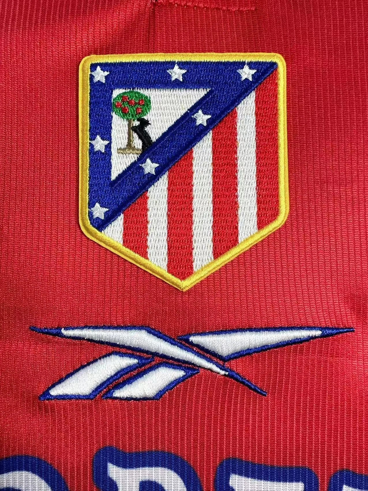1999–00 Atlético Madrid Home Retro Jersey view 6