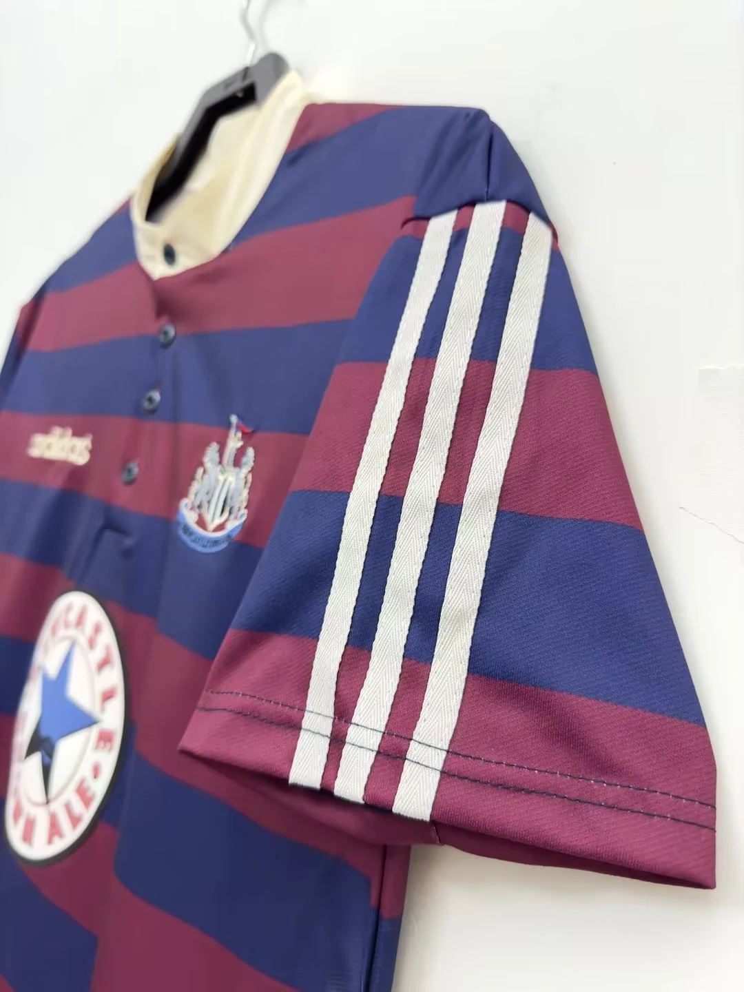 1995-97 Newcastle United Away Retro Shirt view 9