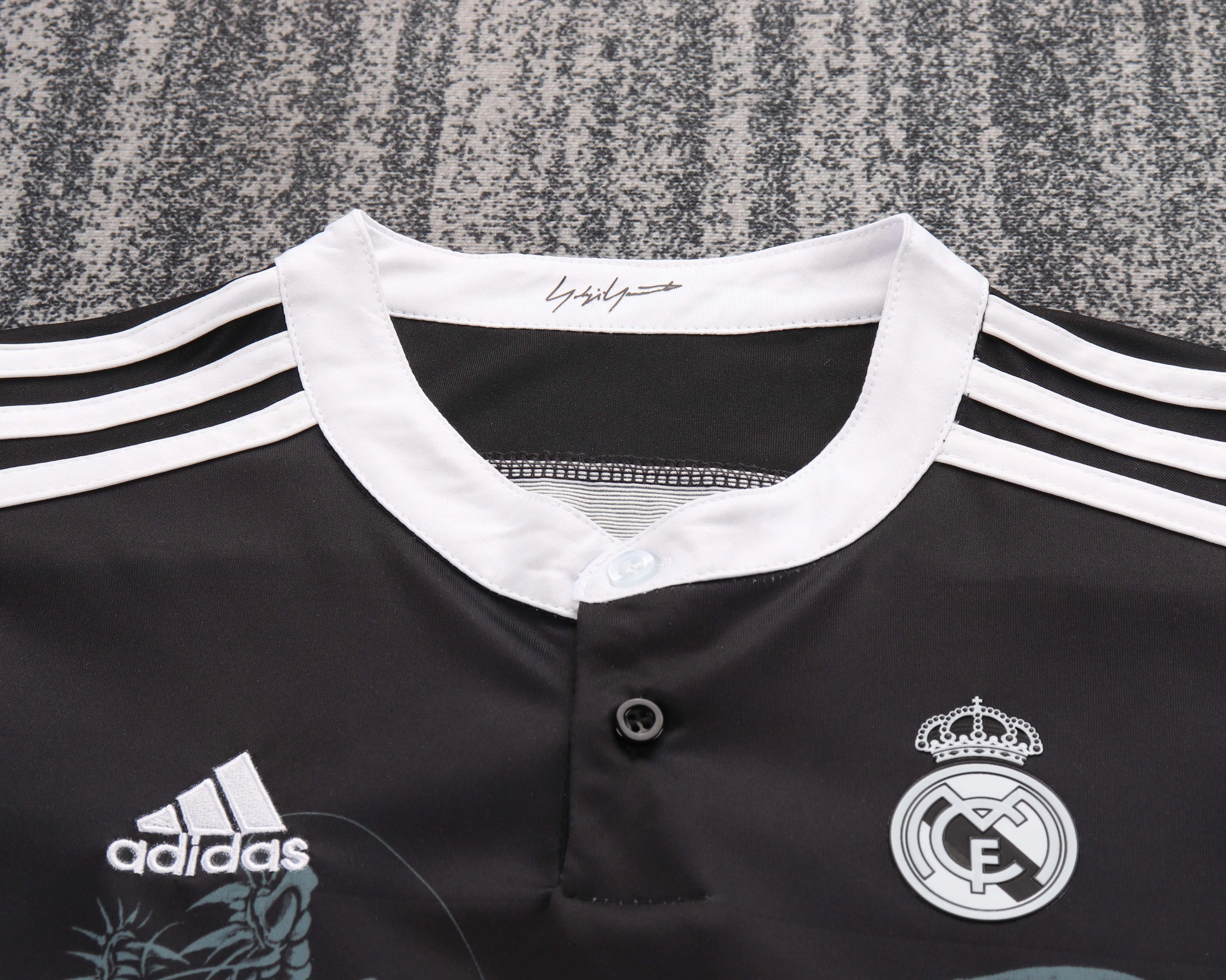 2014-15 Real Madrid Away Shirt - Kids Sizes view 8
