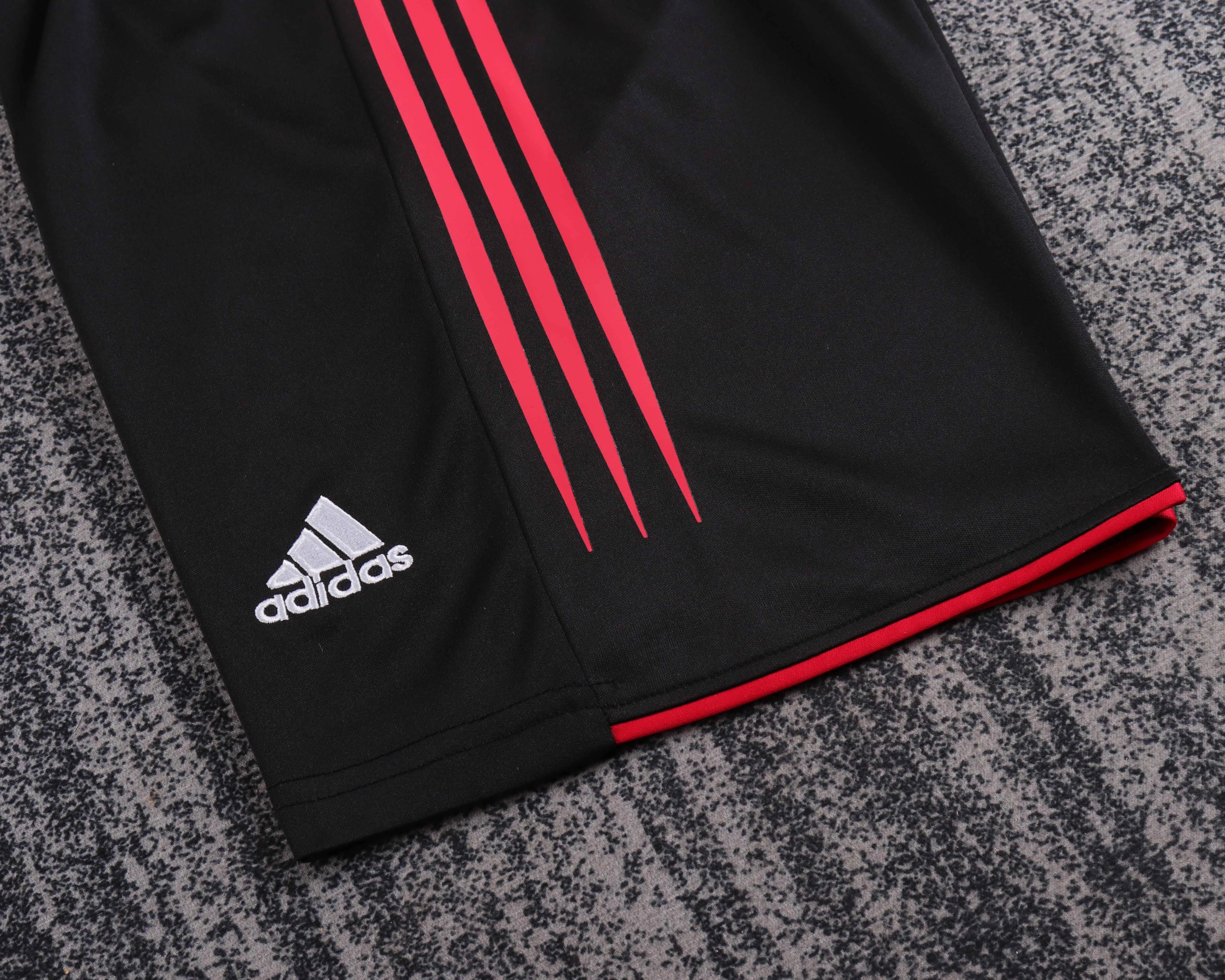 2004-05 AC Home Retro Shirt - Kids Sizes view 10