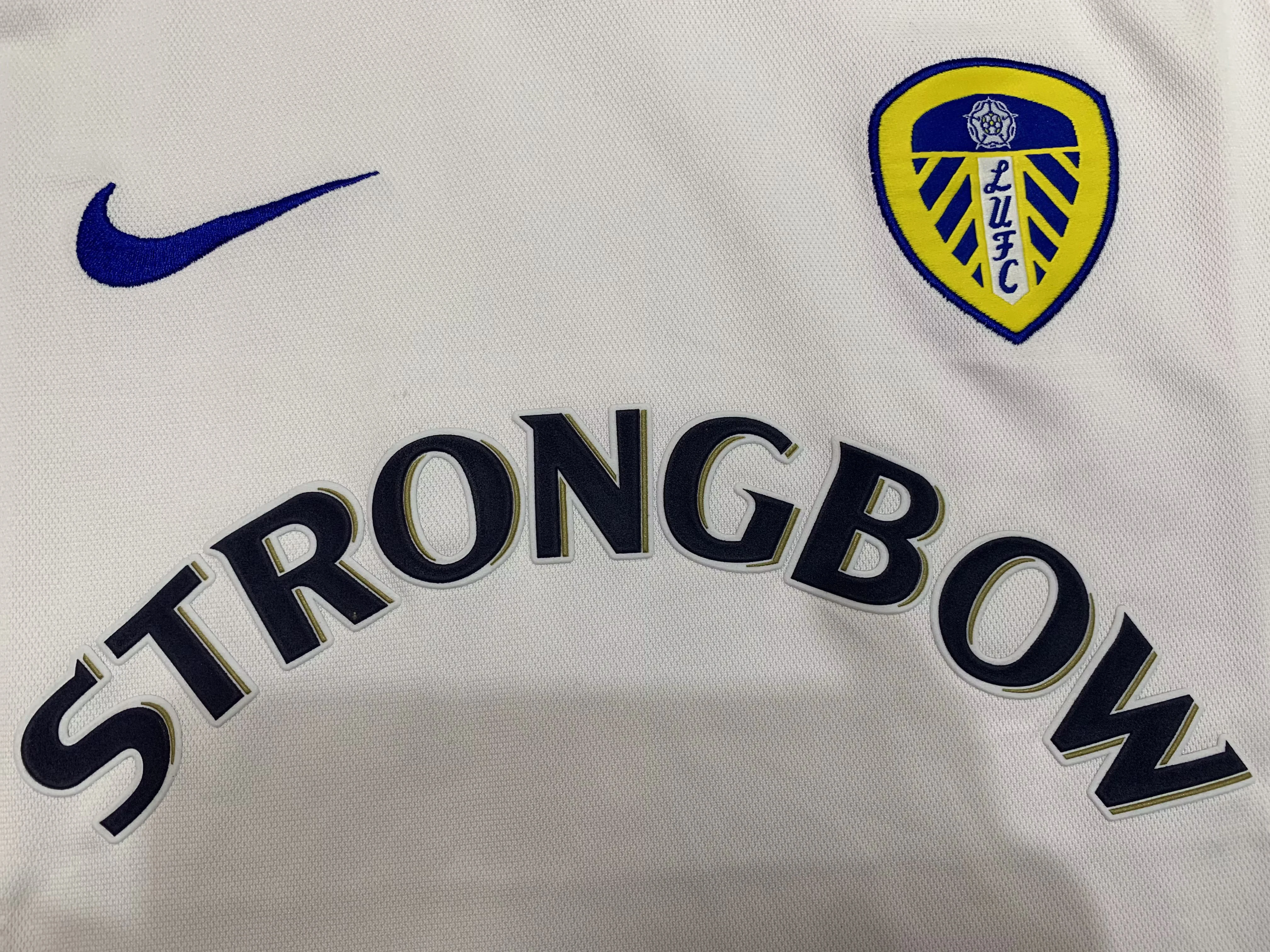2000-01 Leeds United Home Retro Jersey view 5