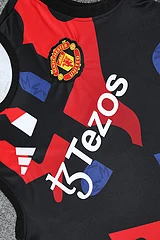 2025-26 Manchester United training vest jersey view 9