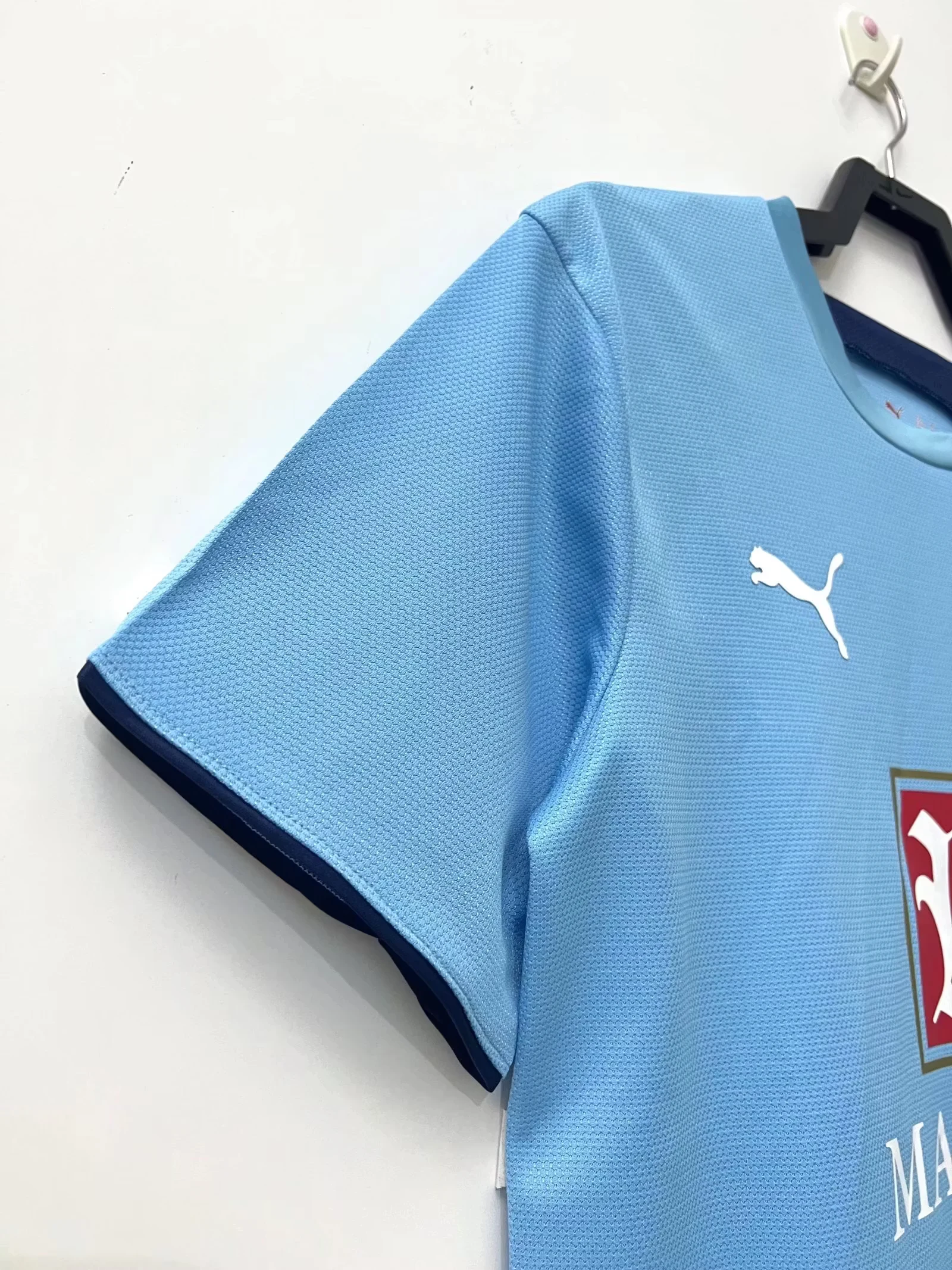 2006-07 Tottenham Hotspur Away Retro Kit view 7