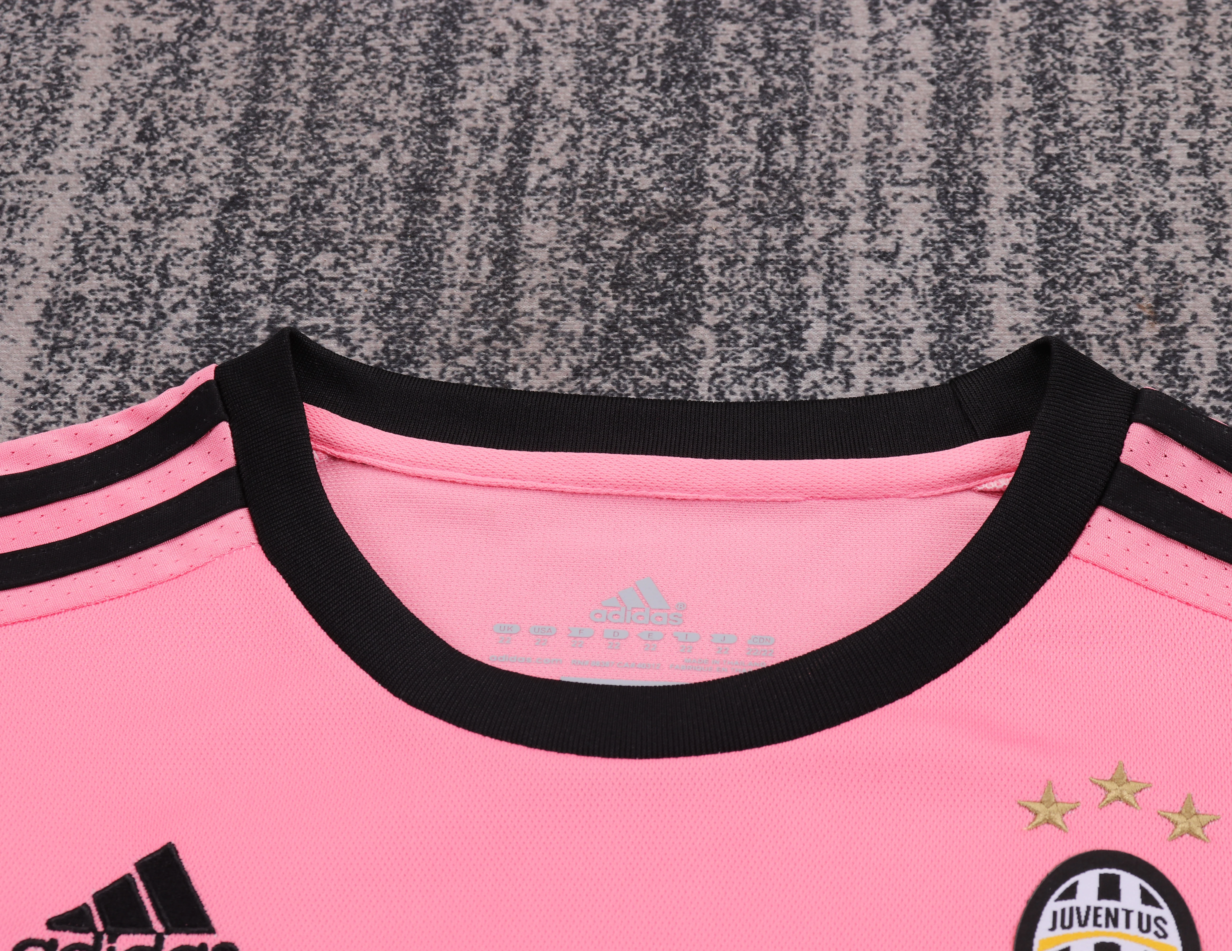 2015-16 Juventus Away Retro Jersey - Children's Size view 10
