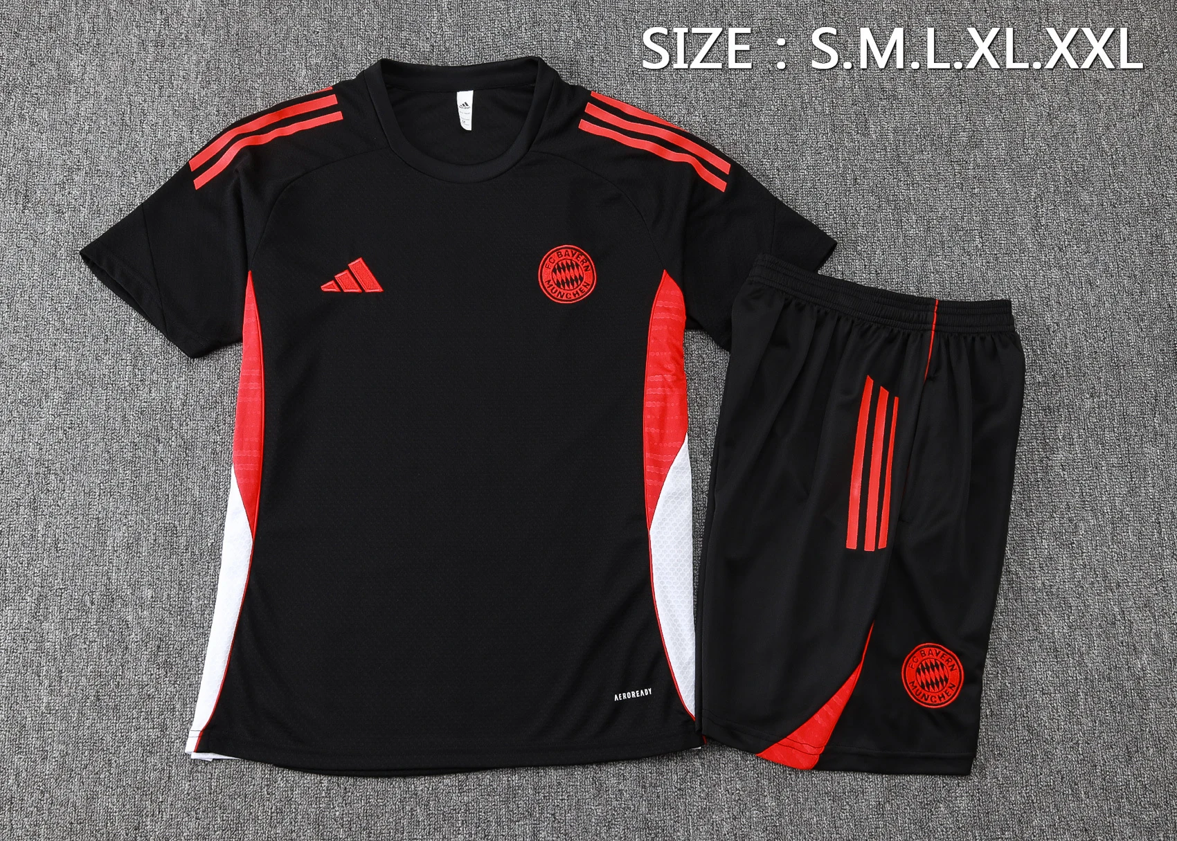 2025-26 season Bayern Munich black short-sleeved training kit view 19
