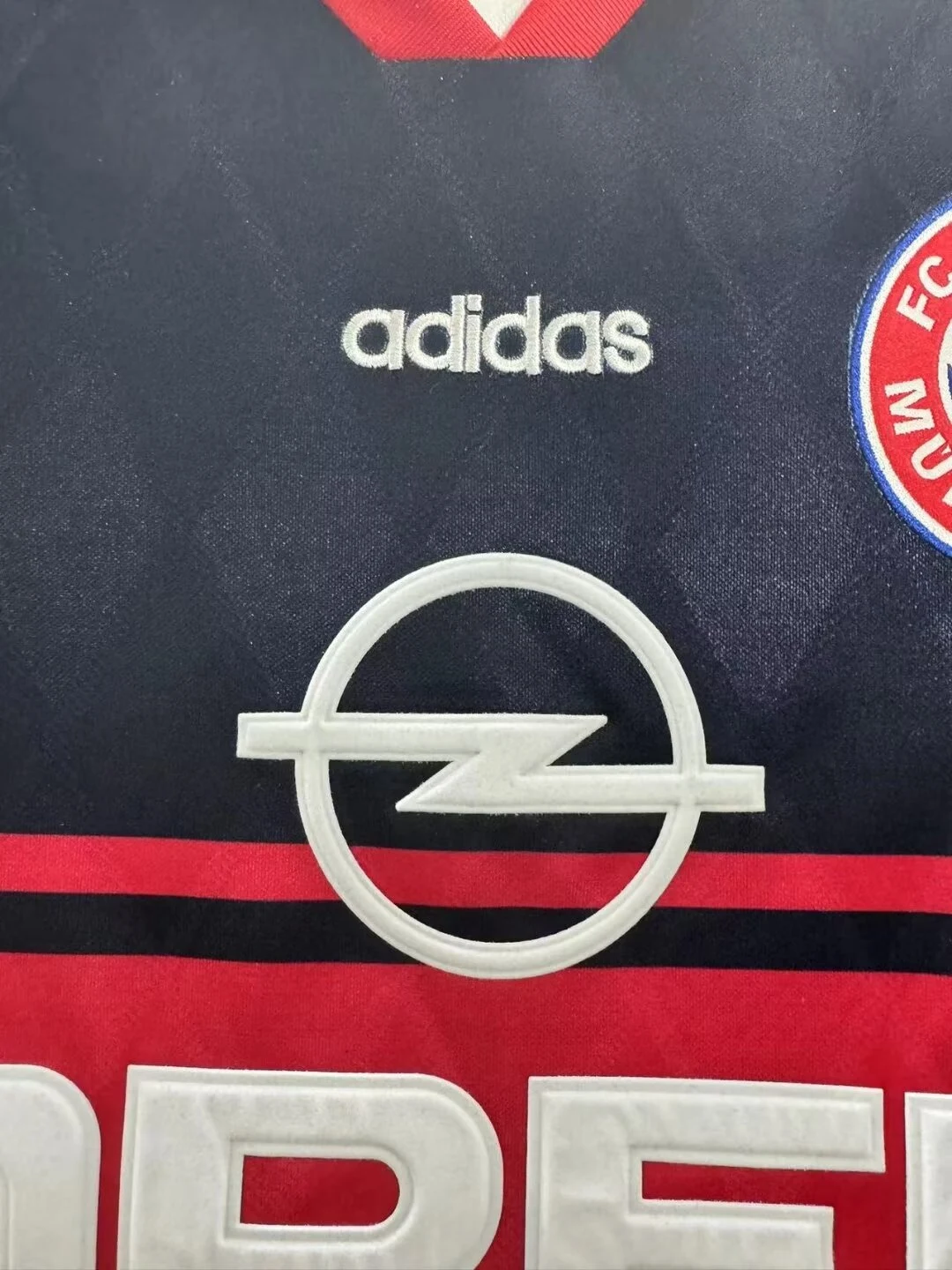 1997-99 Bayern Munich Home Retro Jersey view 5
