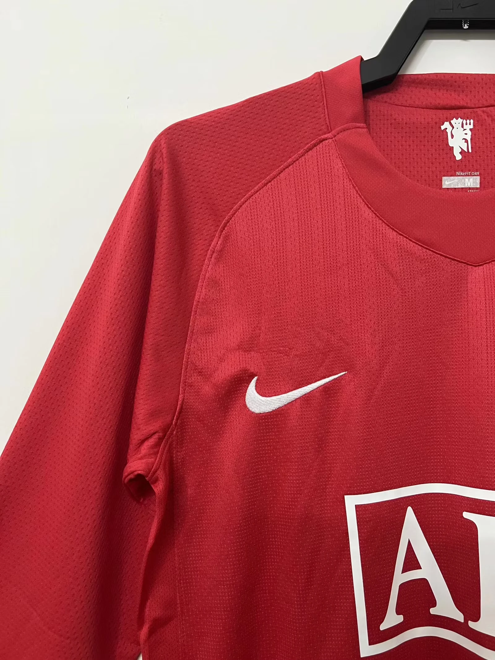 2007-08 Manchester United Home Long Sleeve Retro Shirt - League Plate view 6