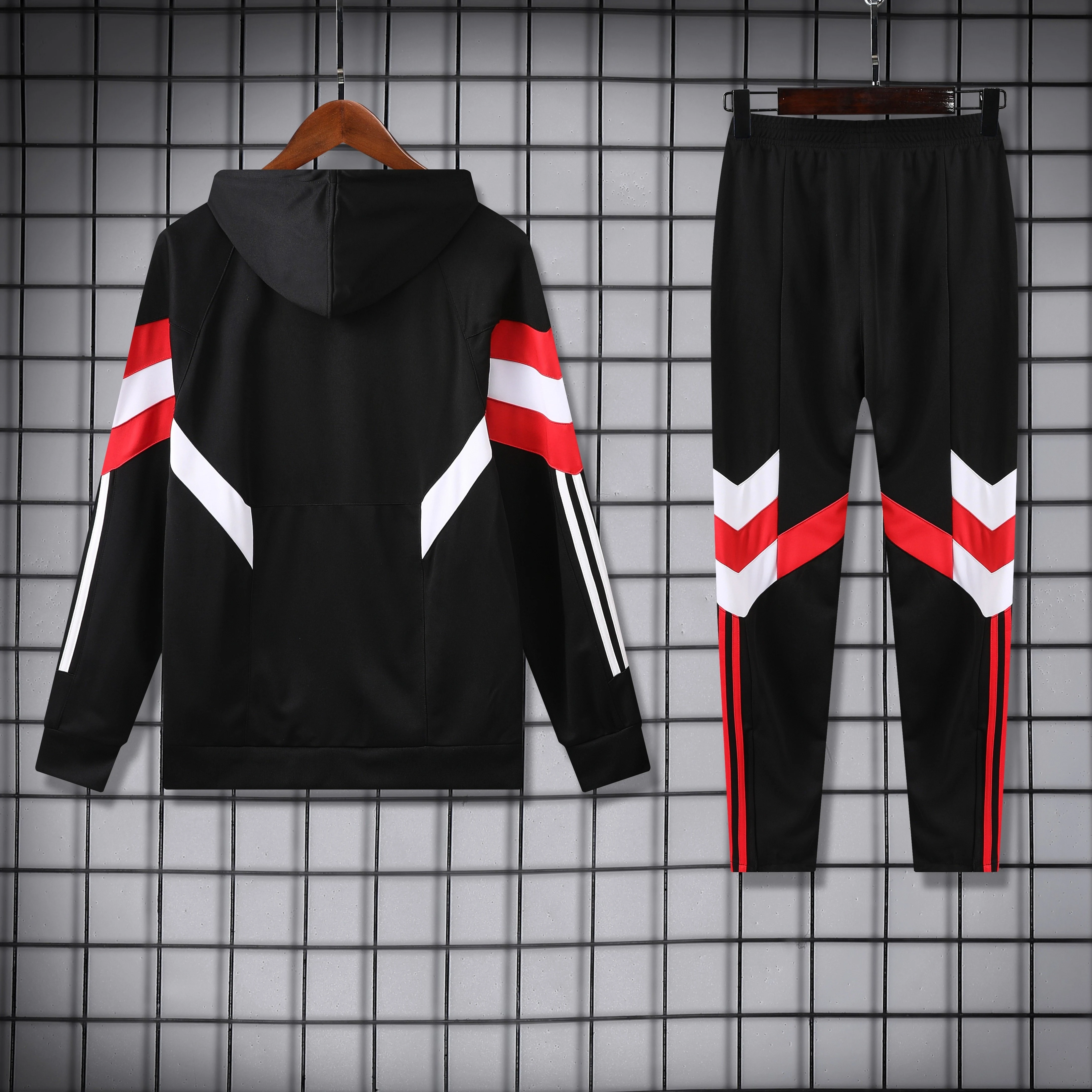 2025-26 Manchester United Black Training Hooded Jersey view 2