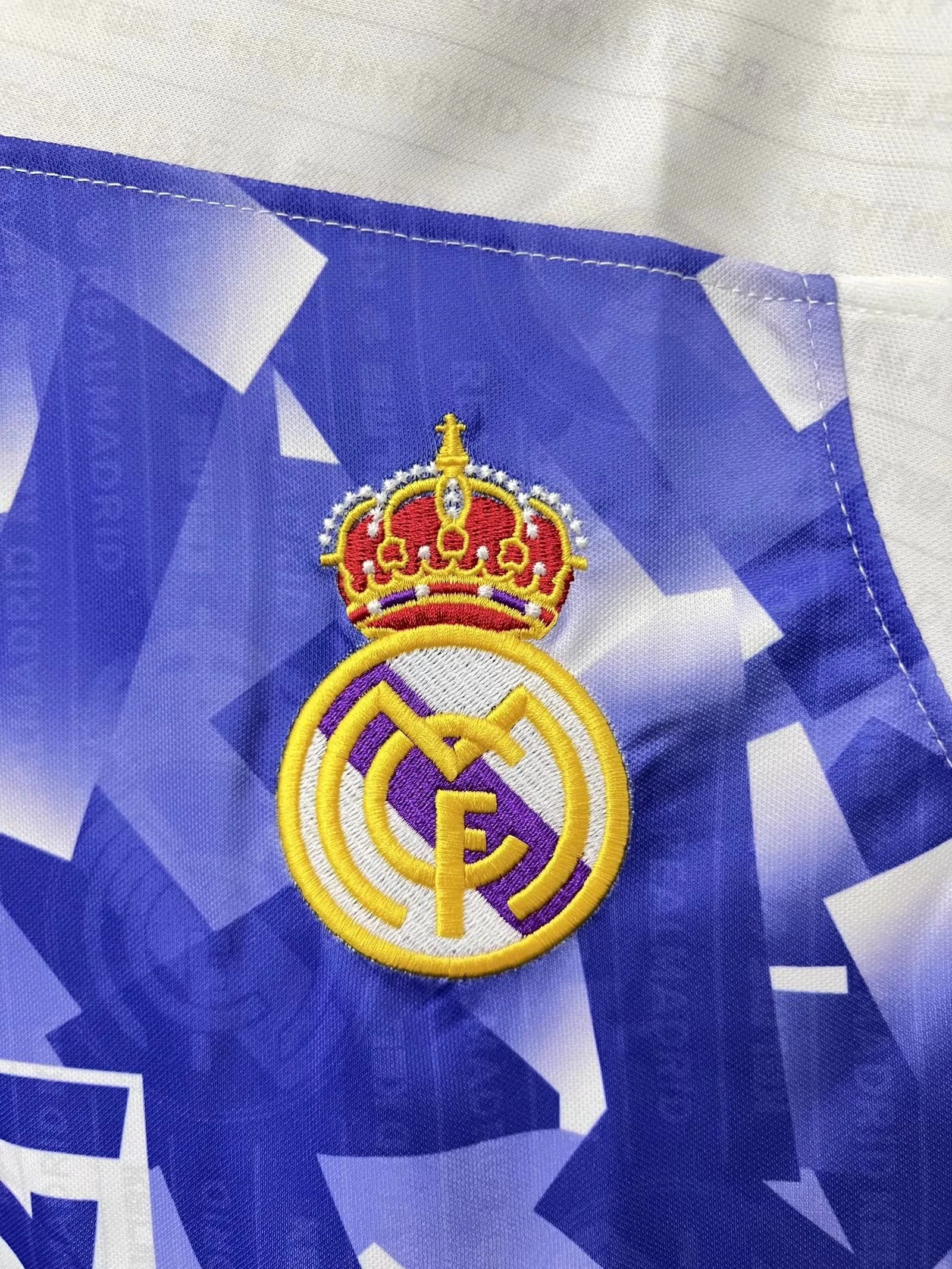 1996-97 Real Madrid Second Away Retro Jersey view 4
