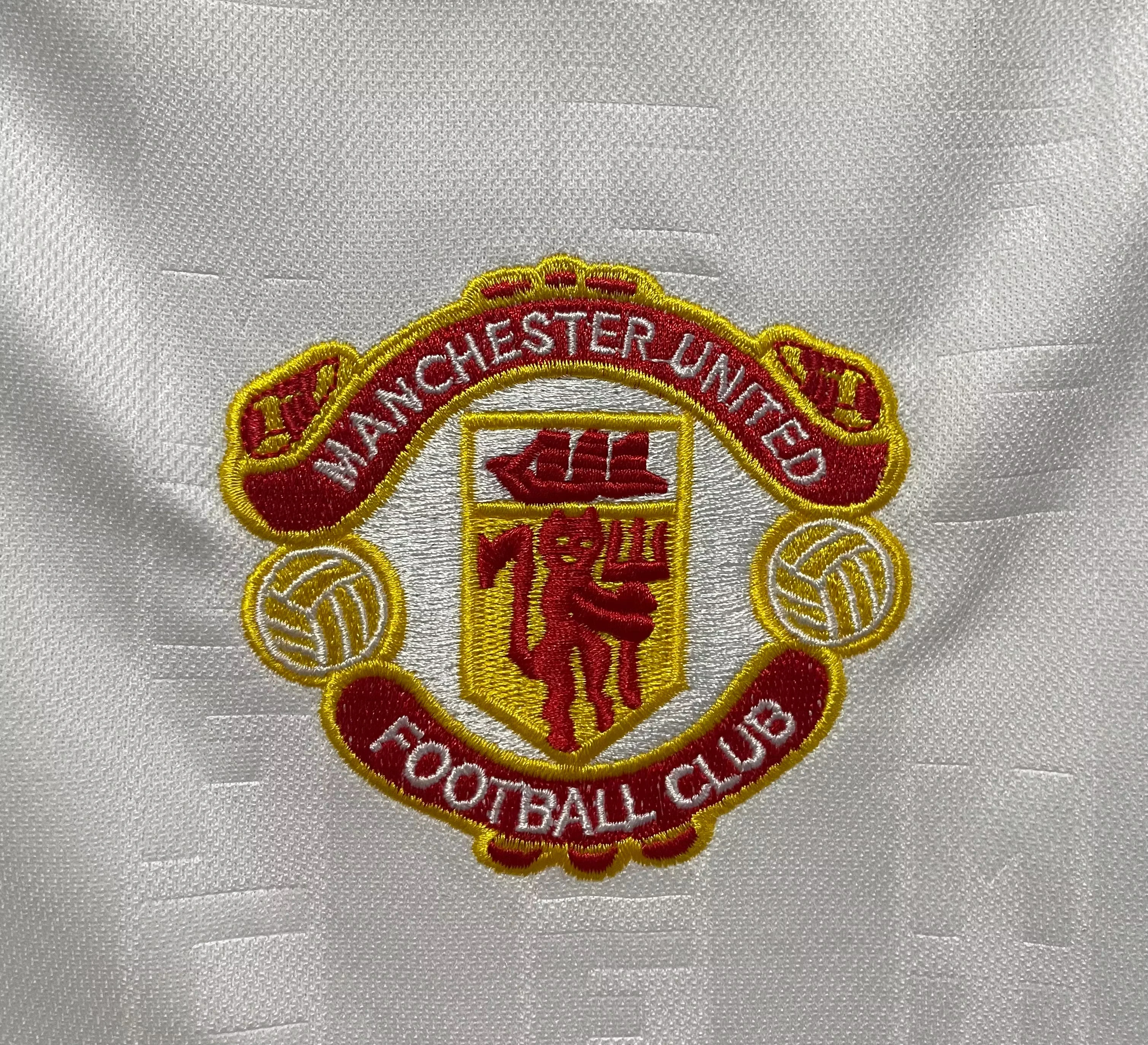 1988-90 Manchester United Away Retro Shirt view 7