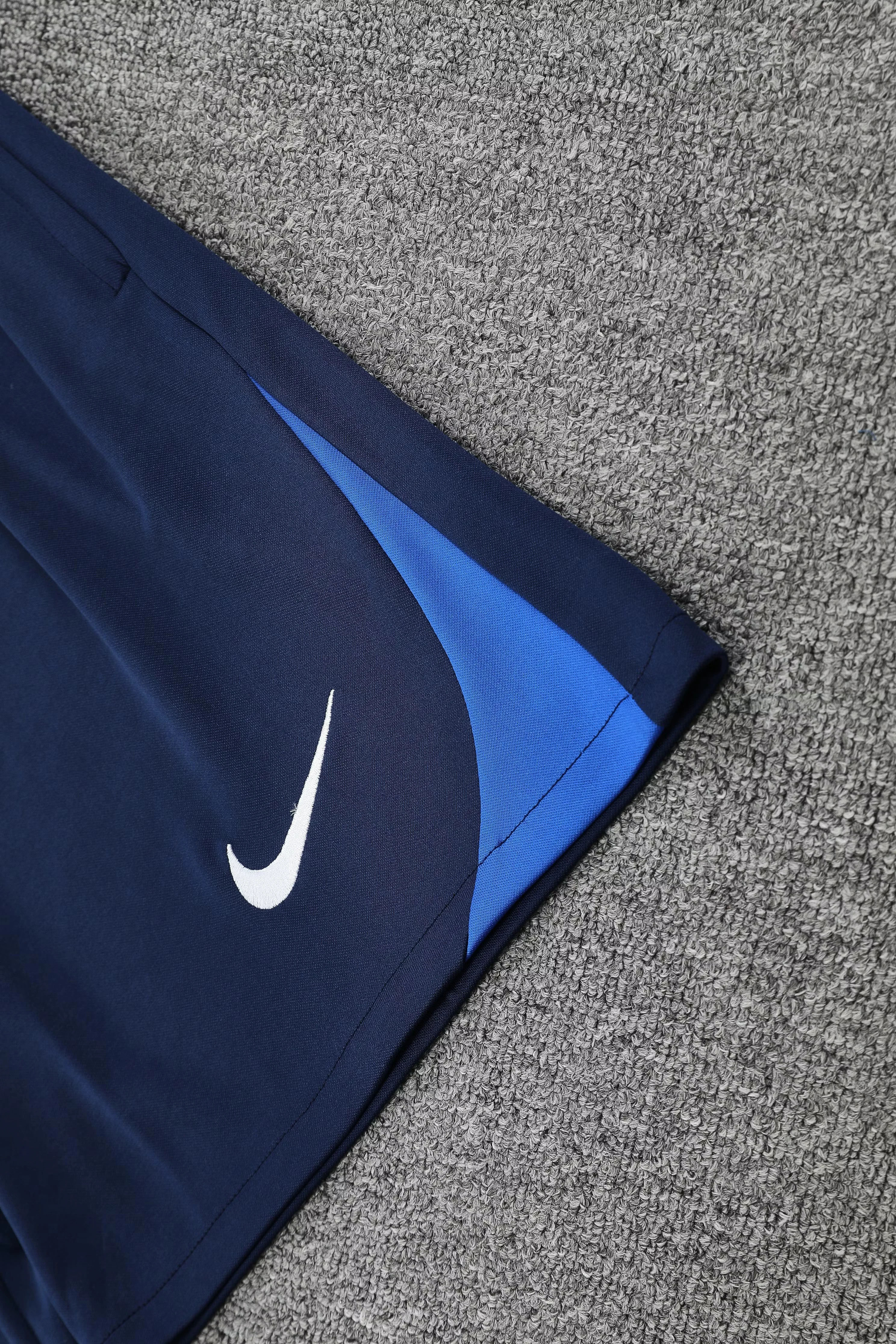 2025-26 Paris Saint-Germain training vest jersey view 8