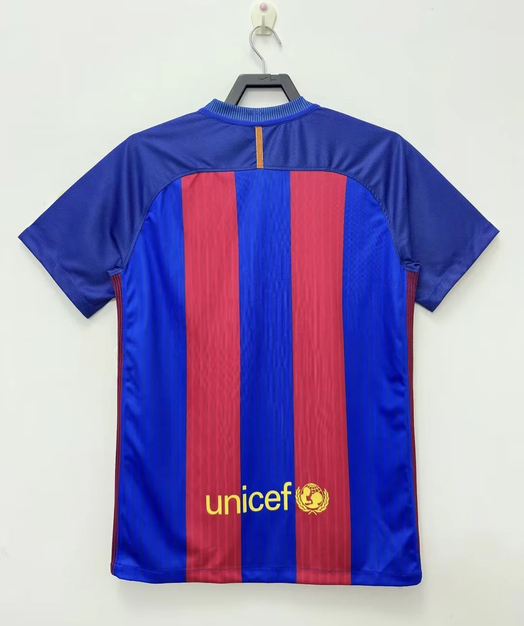 2016-17 Barcelona Home Retro Jersey view 2