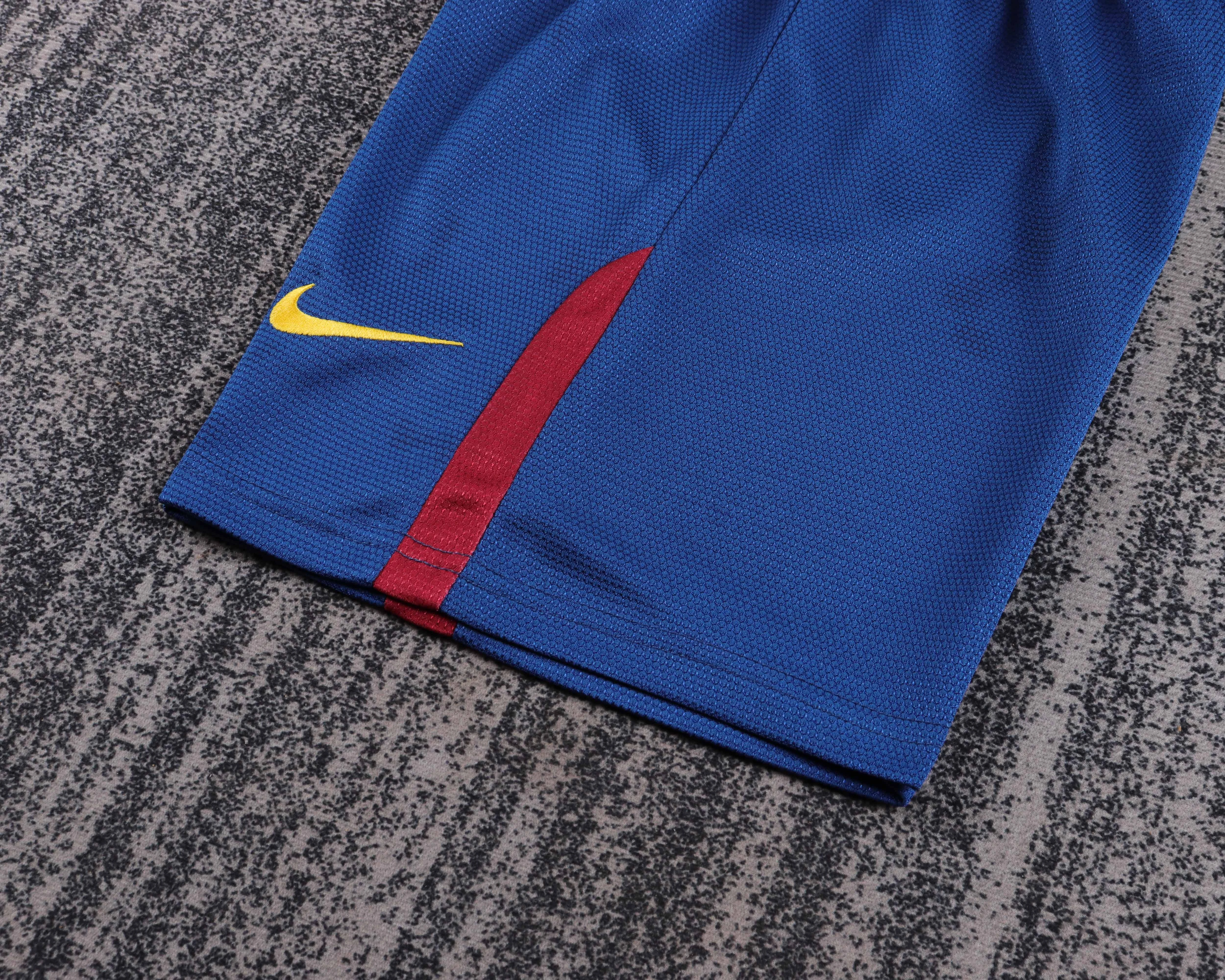 2008-09 Barcelona Home League Edition Retro Shirt - Kids Size view 11