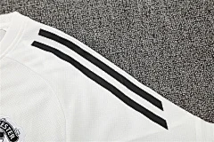 2025-26 Manchester United white short-sleeved training jersey view 13