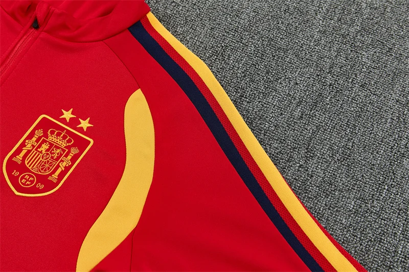 2026-27 Spain Red Half-Zip Training Jersey (Two Stars) view 12