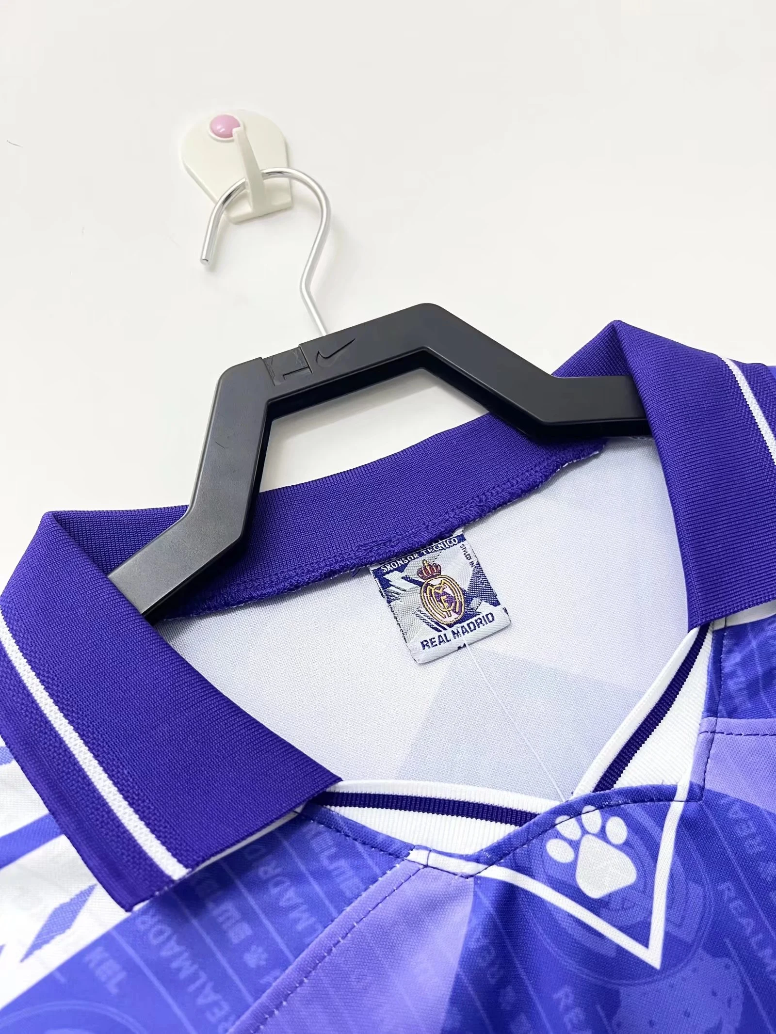 1996-97 Real Madrid Away Retro Jersey view 8