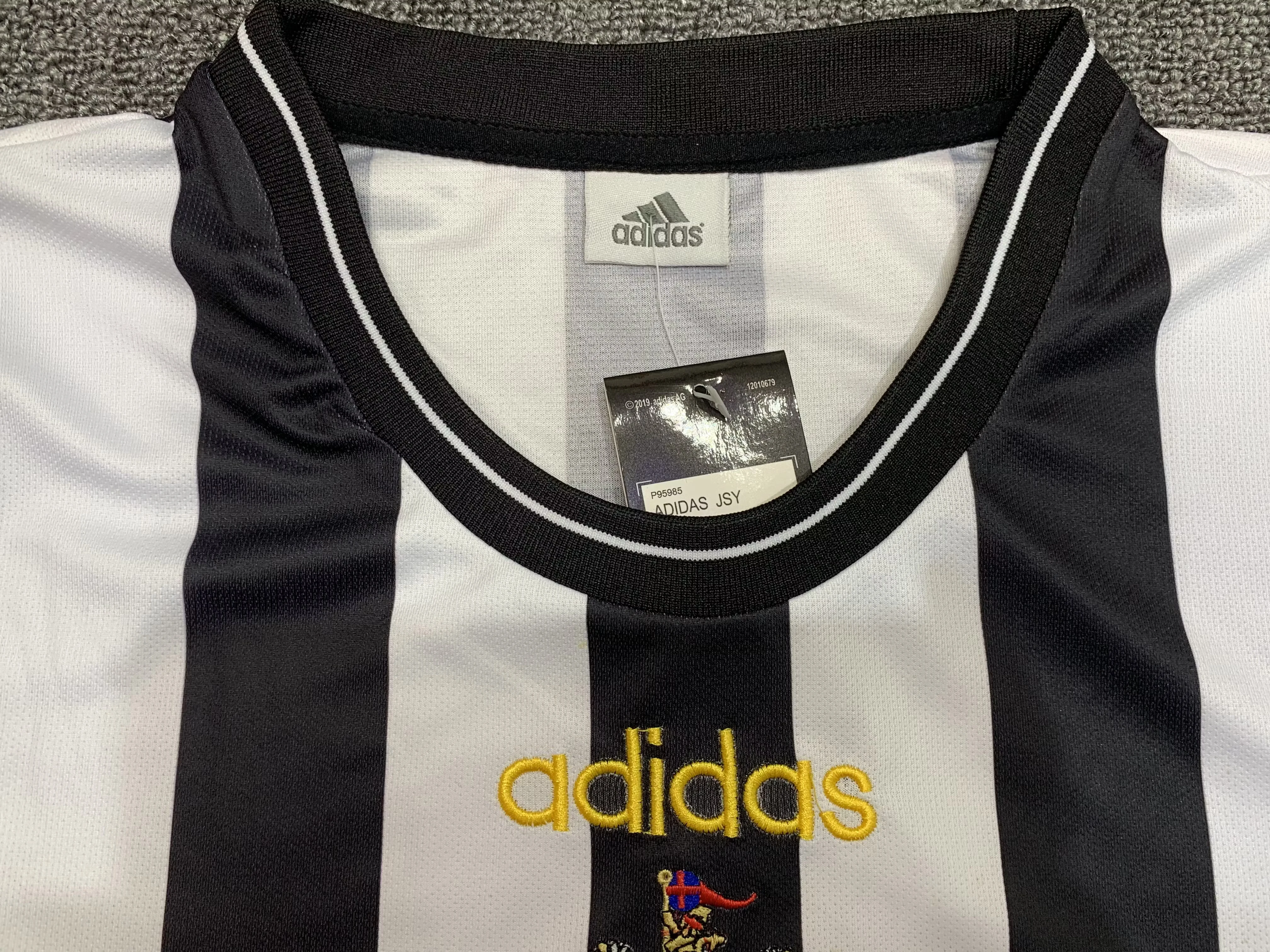 1997-99 Newcastle United Home Retro Shirt view 3