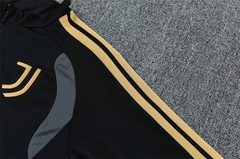 2026-27 Juventus Black Half-Zip Long-Sleeve Training Kit view 9