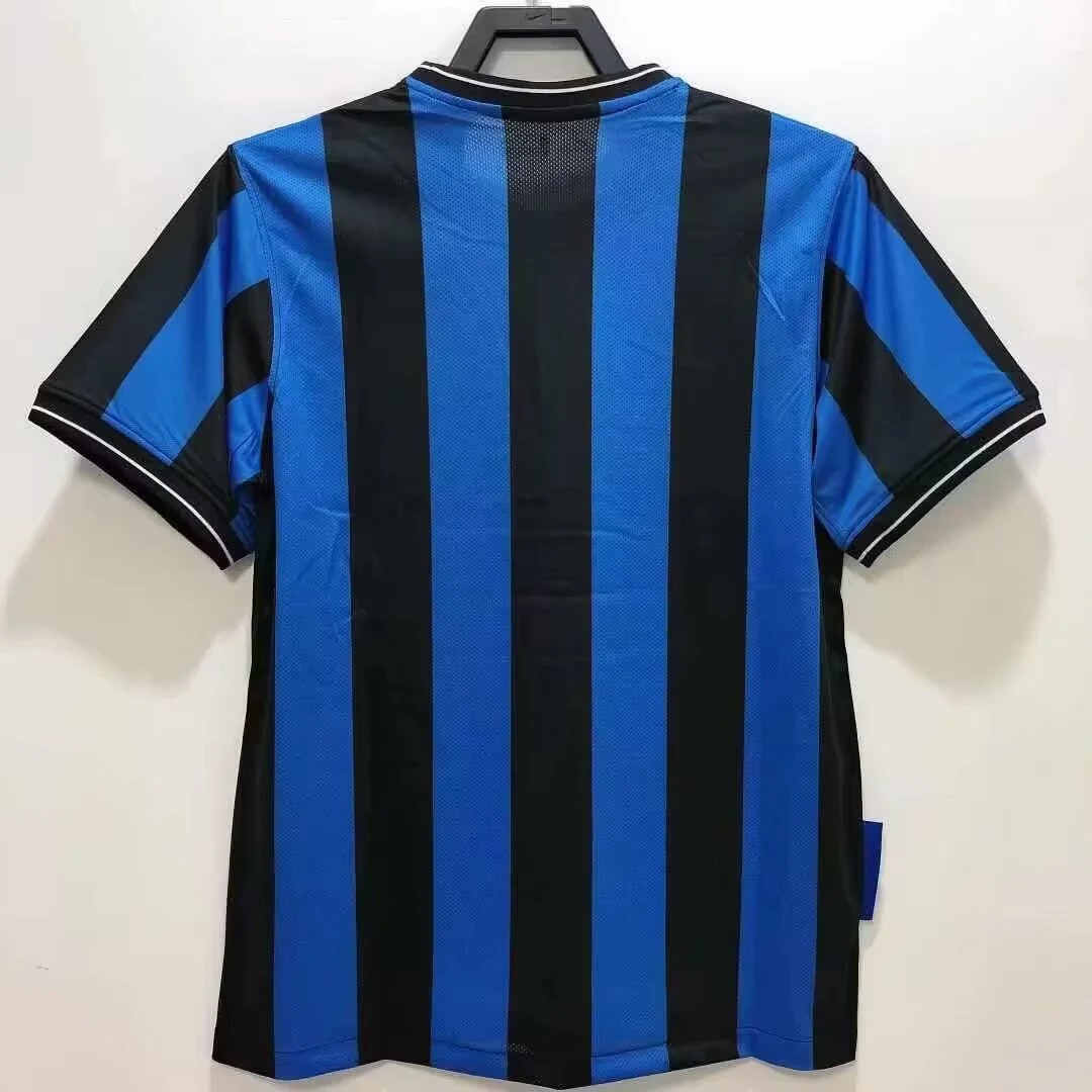 2010 Inter Milan home blue and black retro jersey view 2