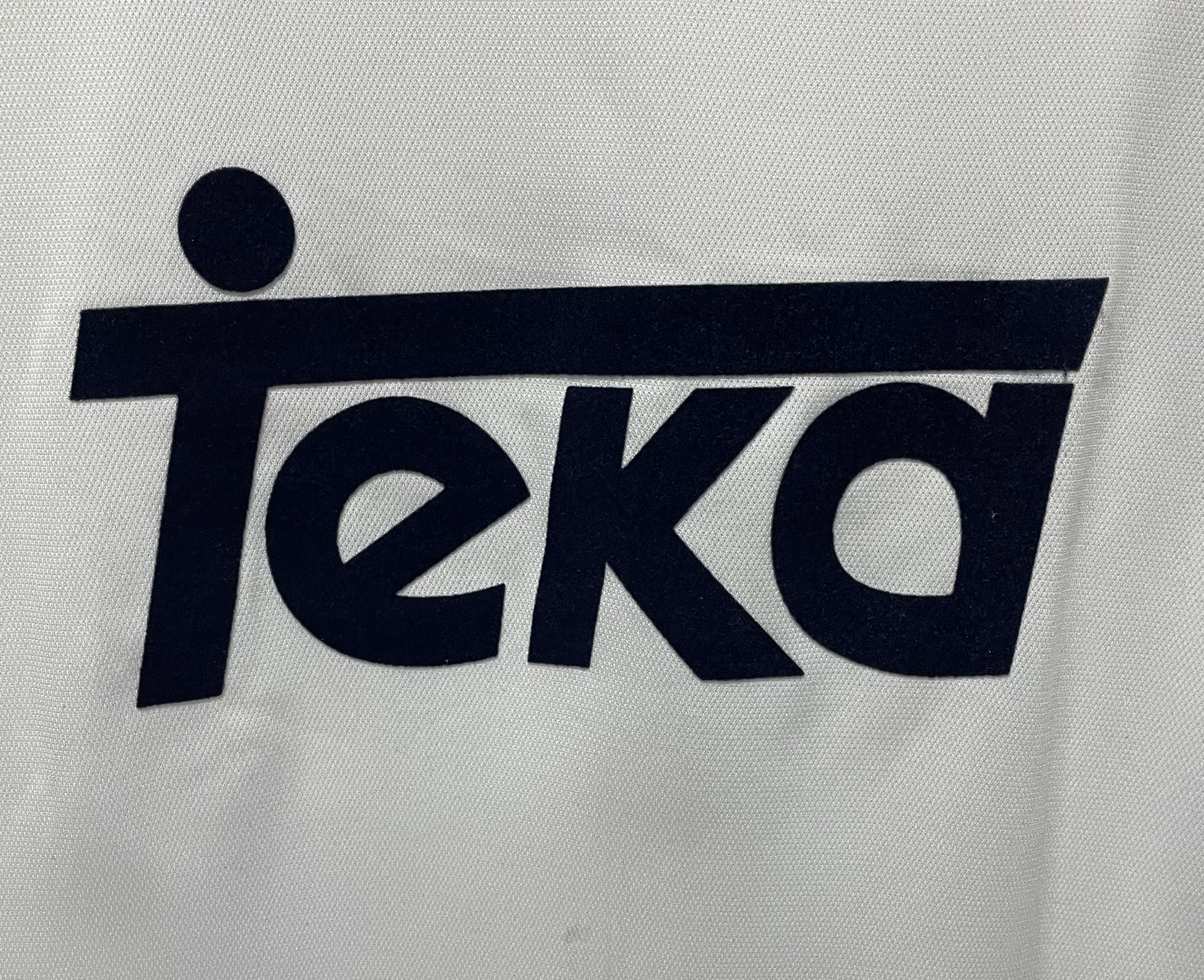 2000-01 Real Madrid Home Retro Jersey view 4