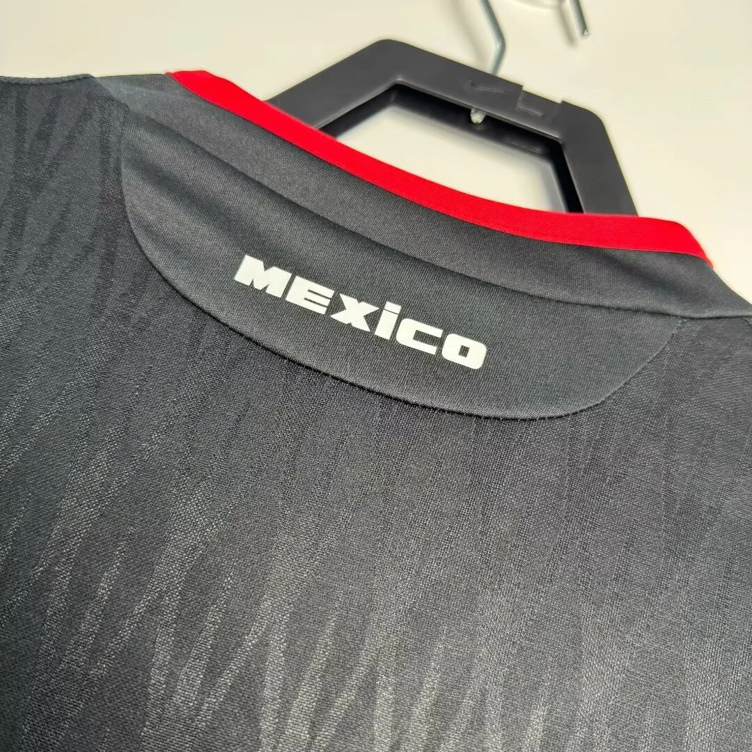 2010 Mexico Away Retro Jersey view 4
