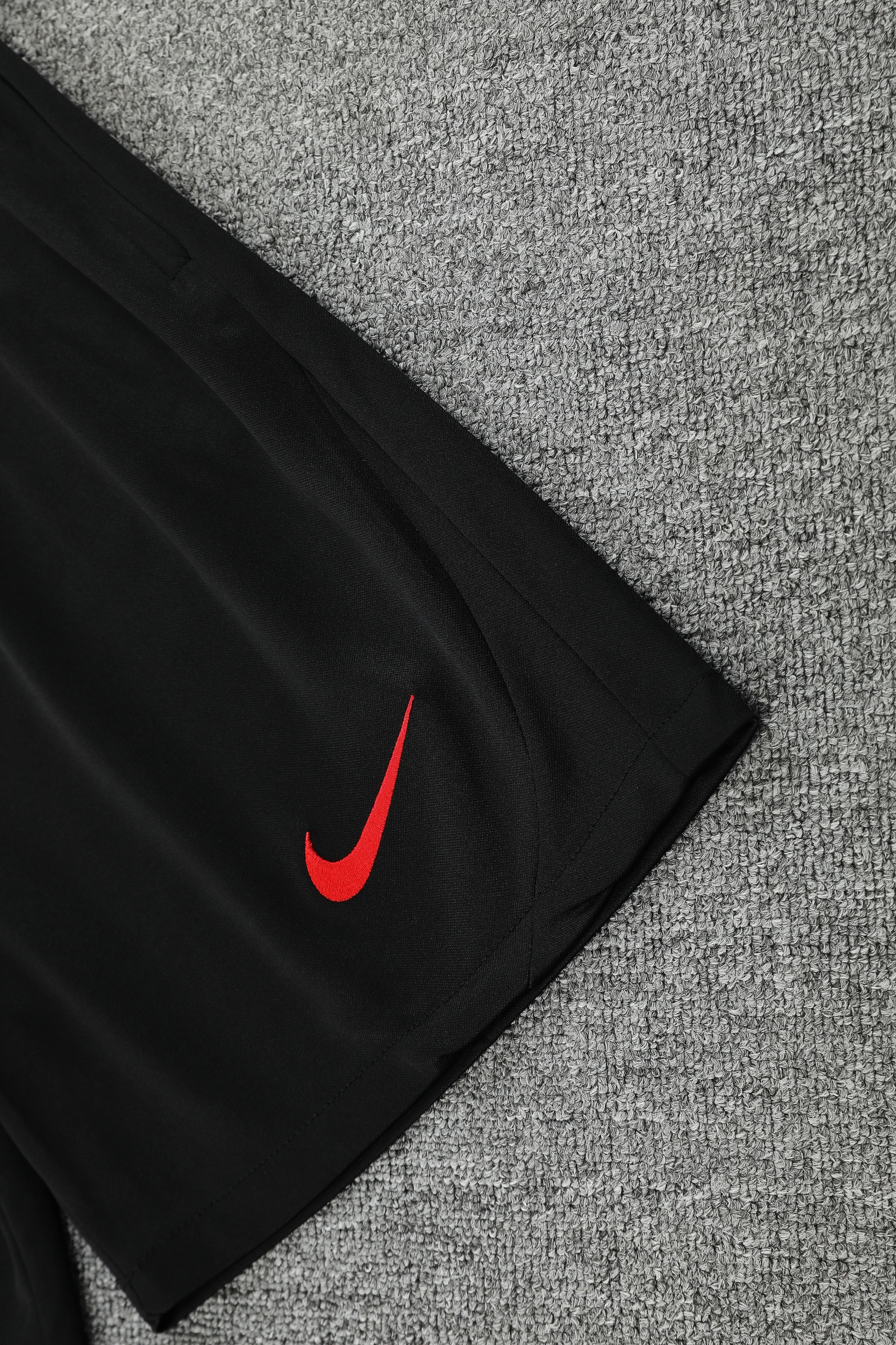 2025-26 Paris Saint-Germain training vest jersey view 9