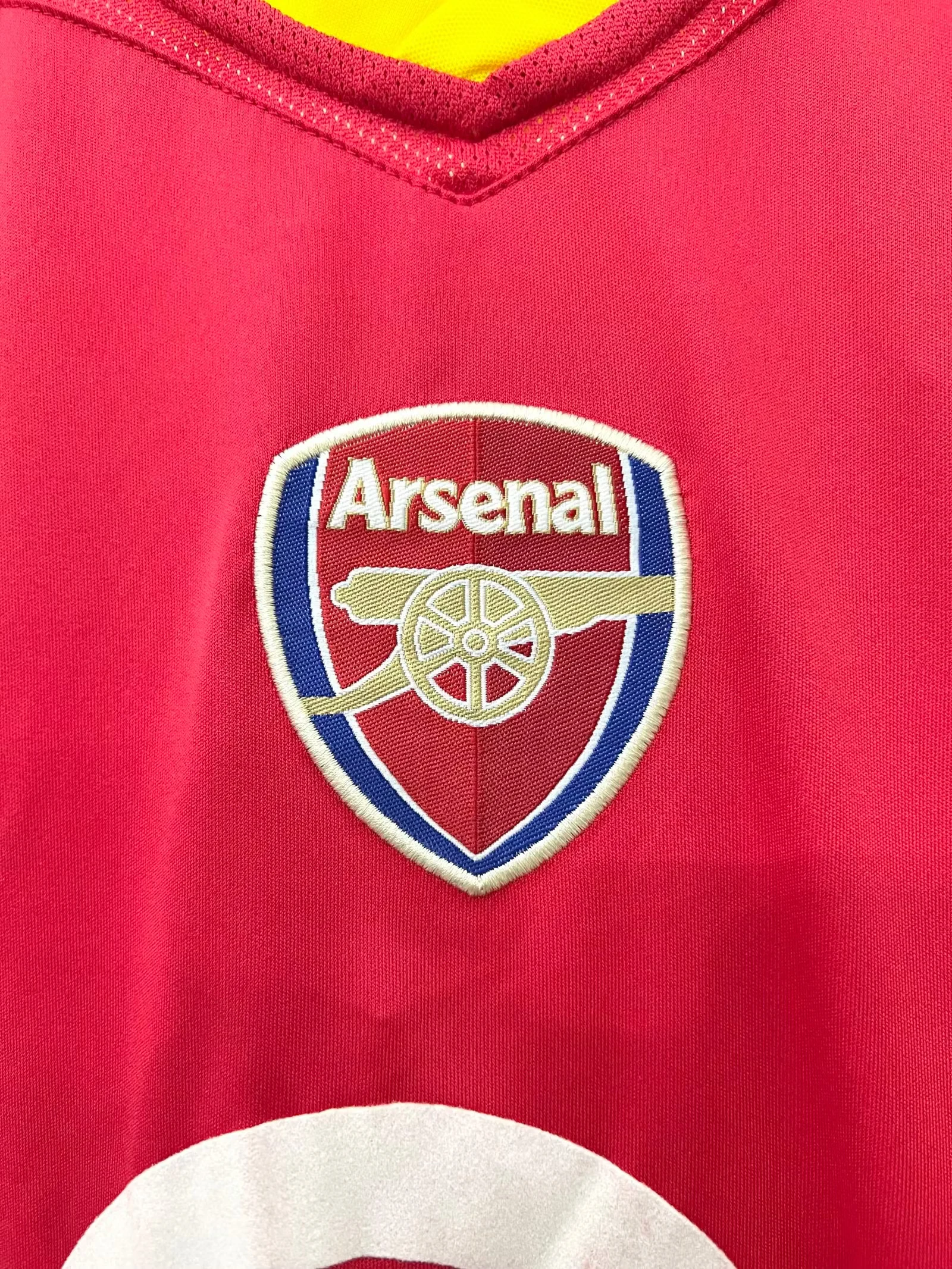 2004-05 Arsenal Home Retro Jersey view 6