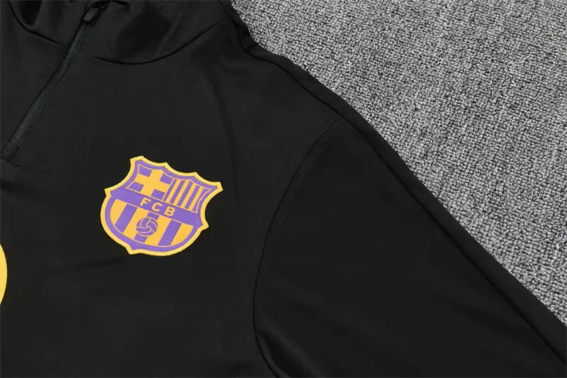 2026-27 Barcelona Black Half-Zip Training Jersey view 11