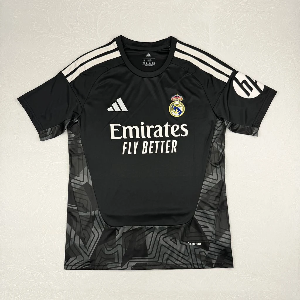 2026-27 Real Madrid Goalkeeper Jersey - Fan Edition view 8