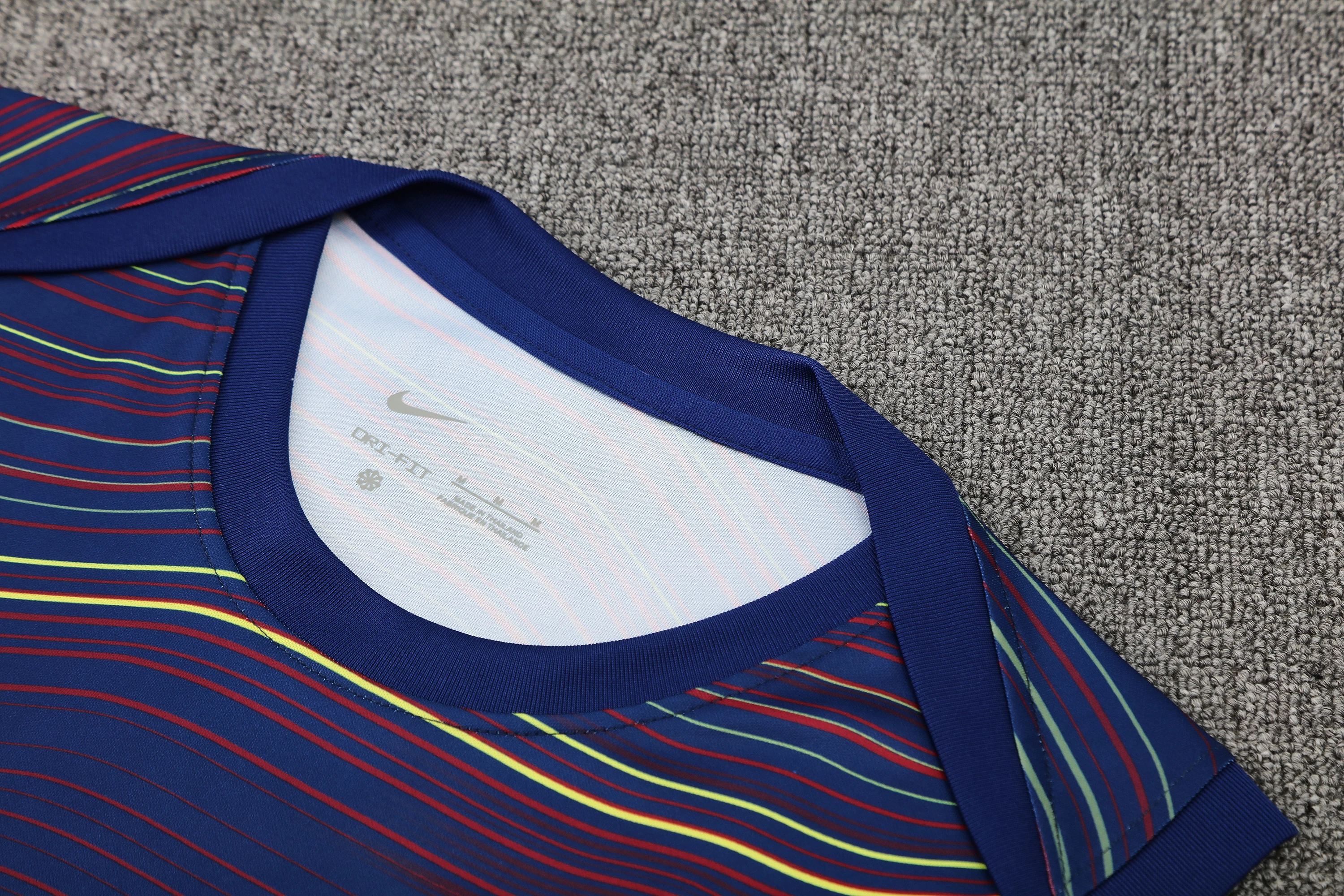 2025-26 Barcelona vest training jersey view 9