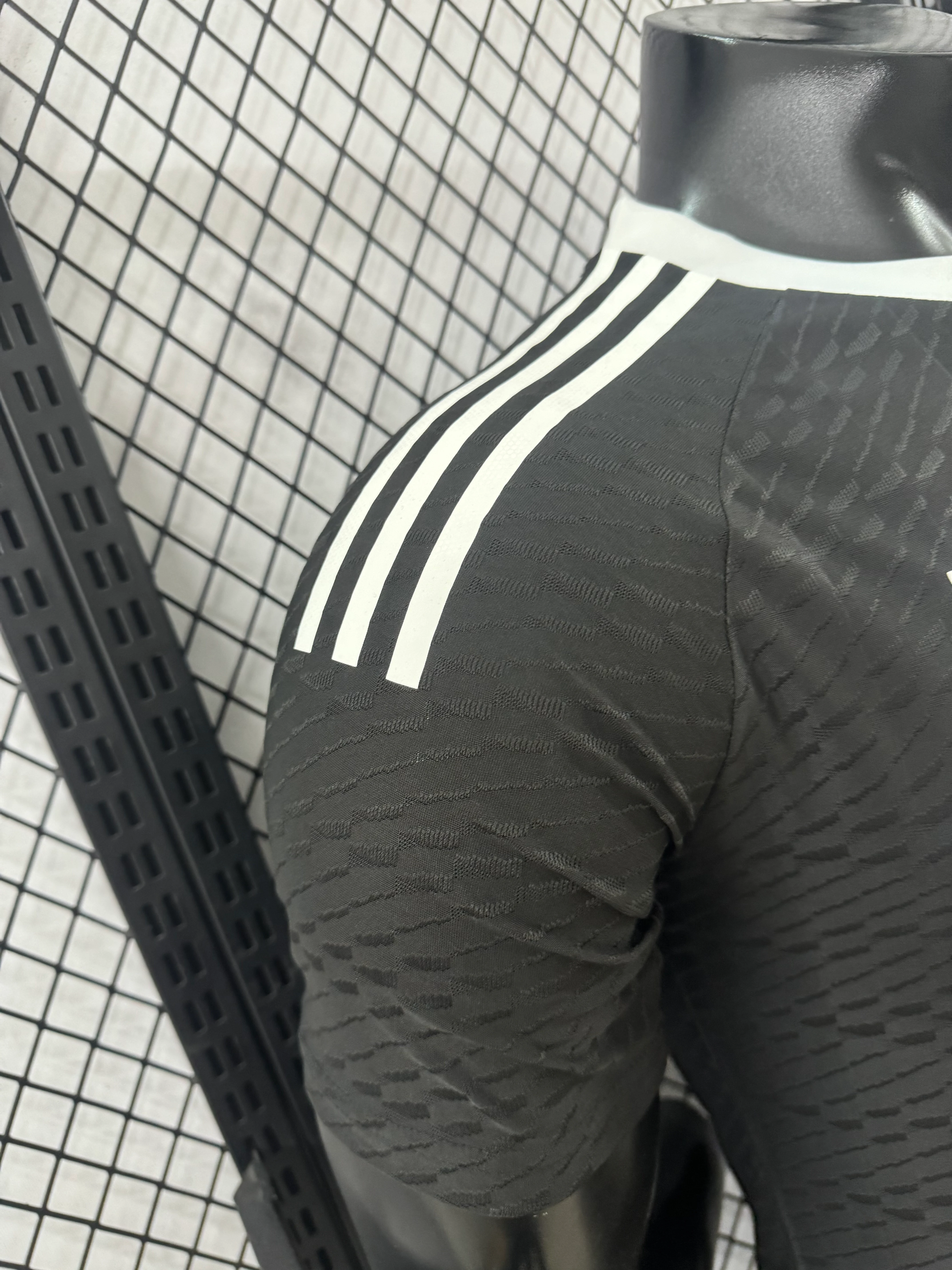 2025-26 Real Madrid Goalkeeper Jersey – Player Version view 6