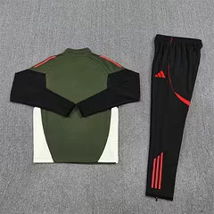 2025-26 Bayern Munich Green Half-Pull Training Jersey view 16