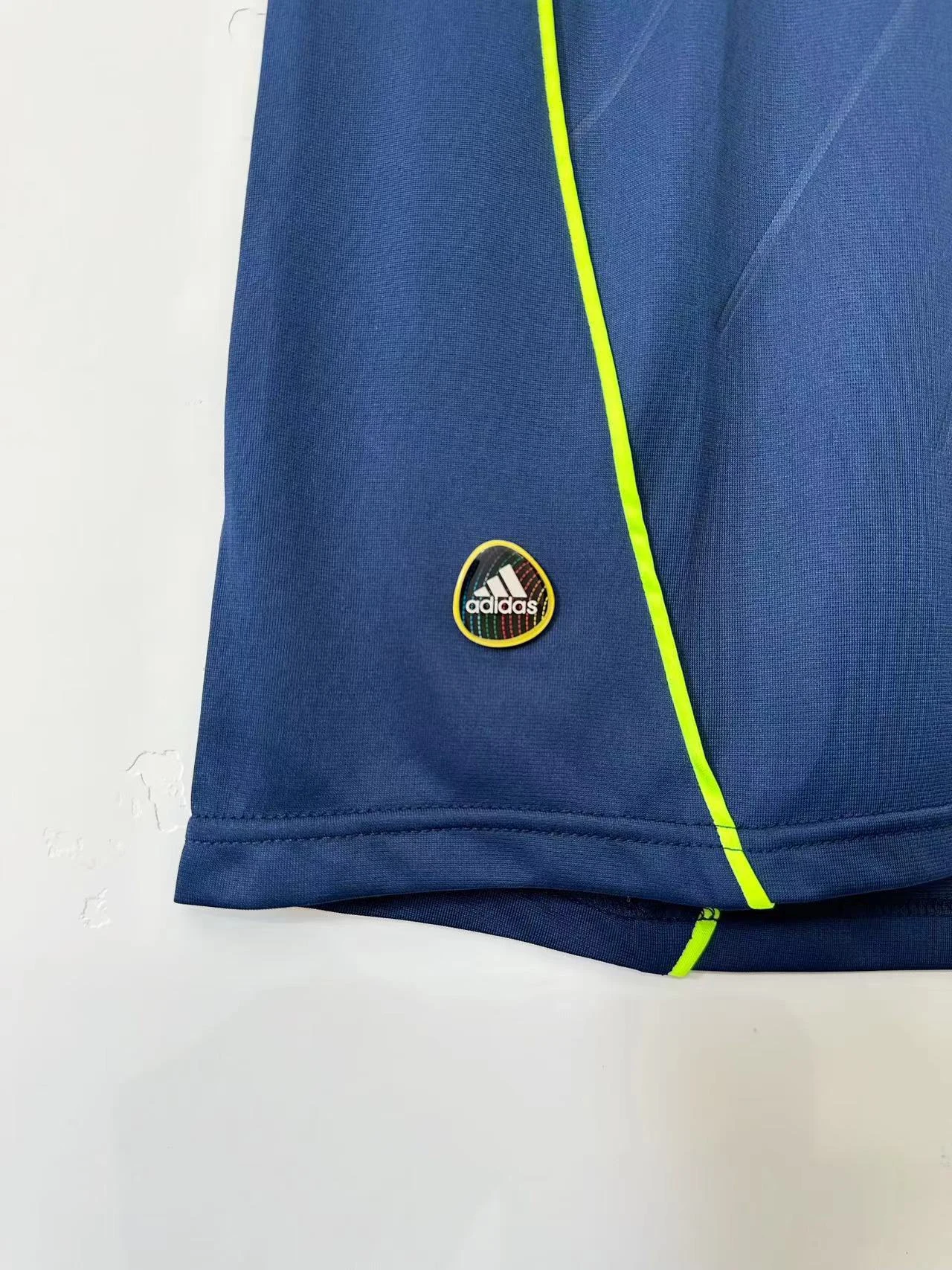 2010-11 Real Madrid Away Retro Jersey view 5