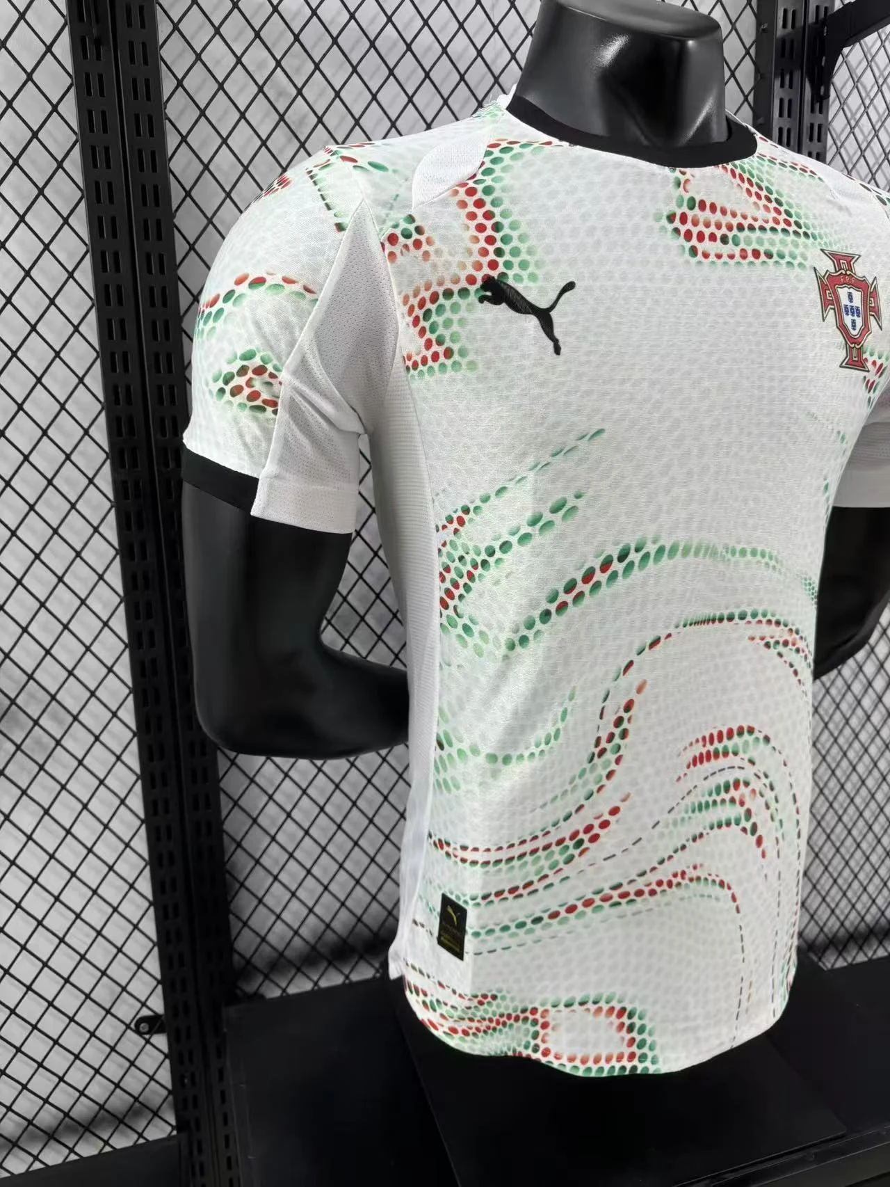 2025-26 Portugal Away Shirt - Player Edition view 6