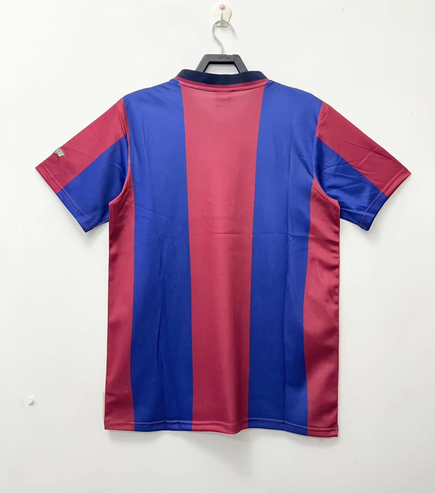 1998-99 Barcelona Home Retro Jersey view 2