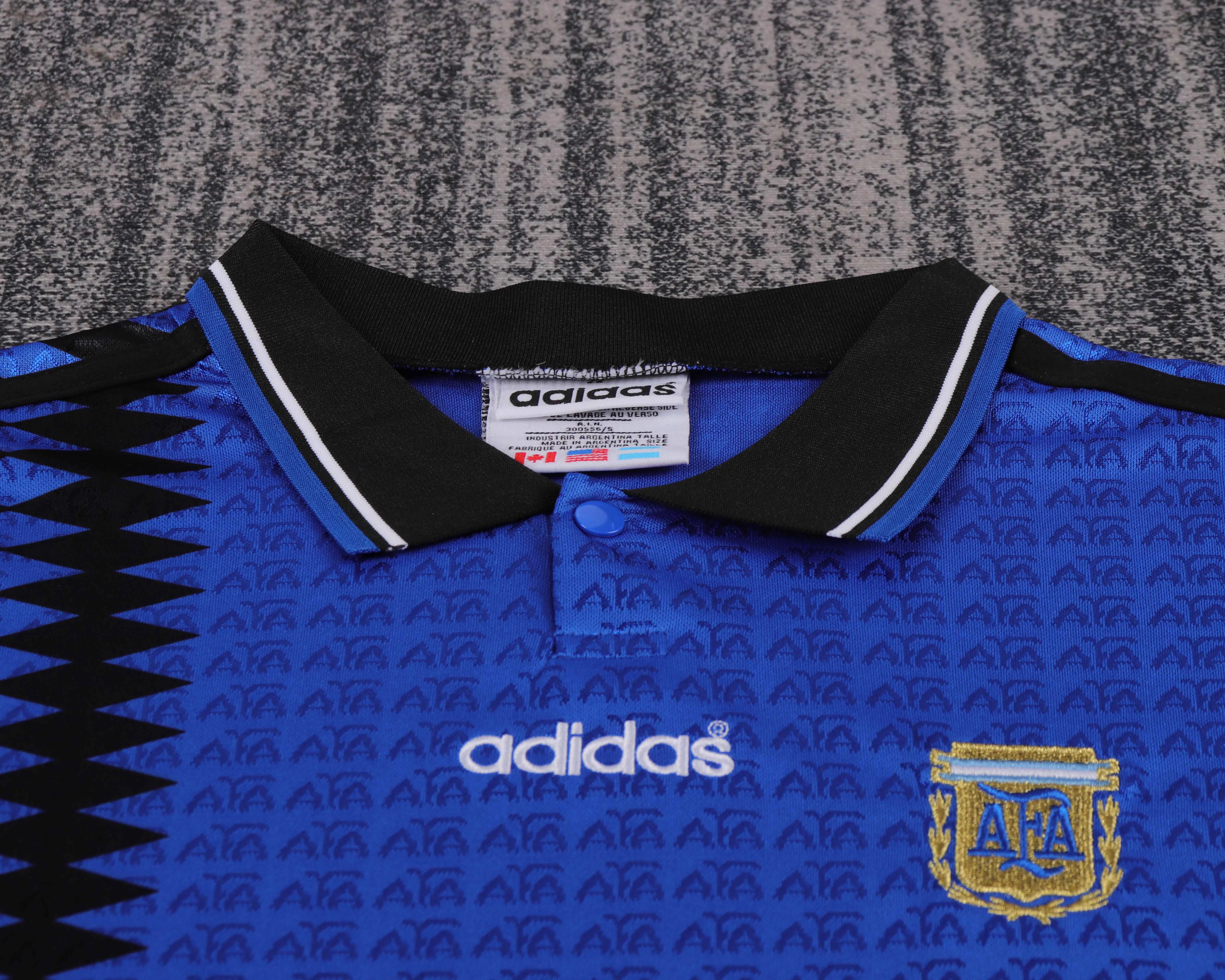 1994 Argentina Away Retro Shirt - Kids Sizes view 11