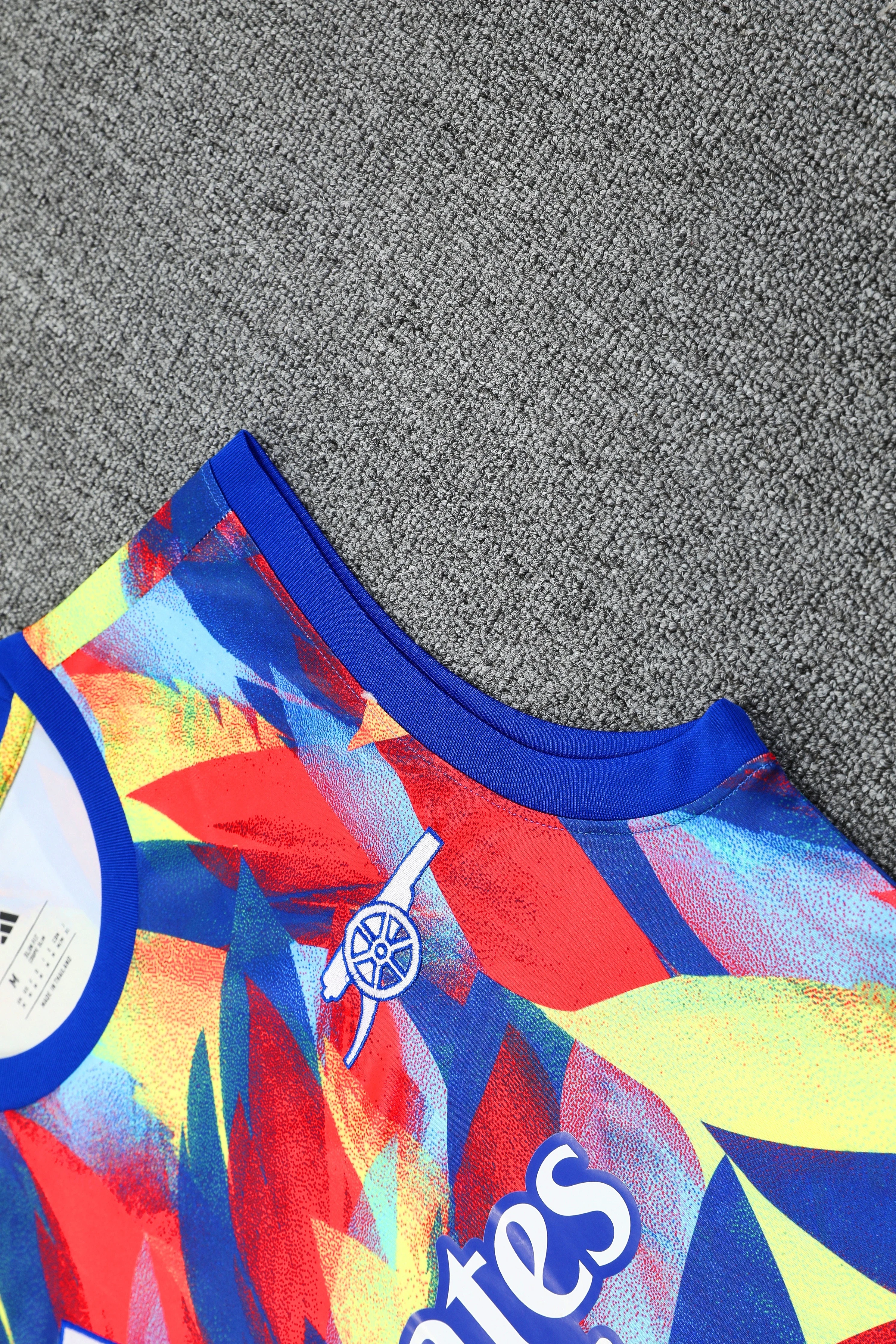2025-26 Arsenal training vest jersey view 9