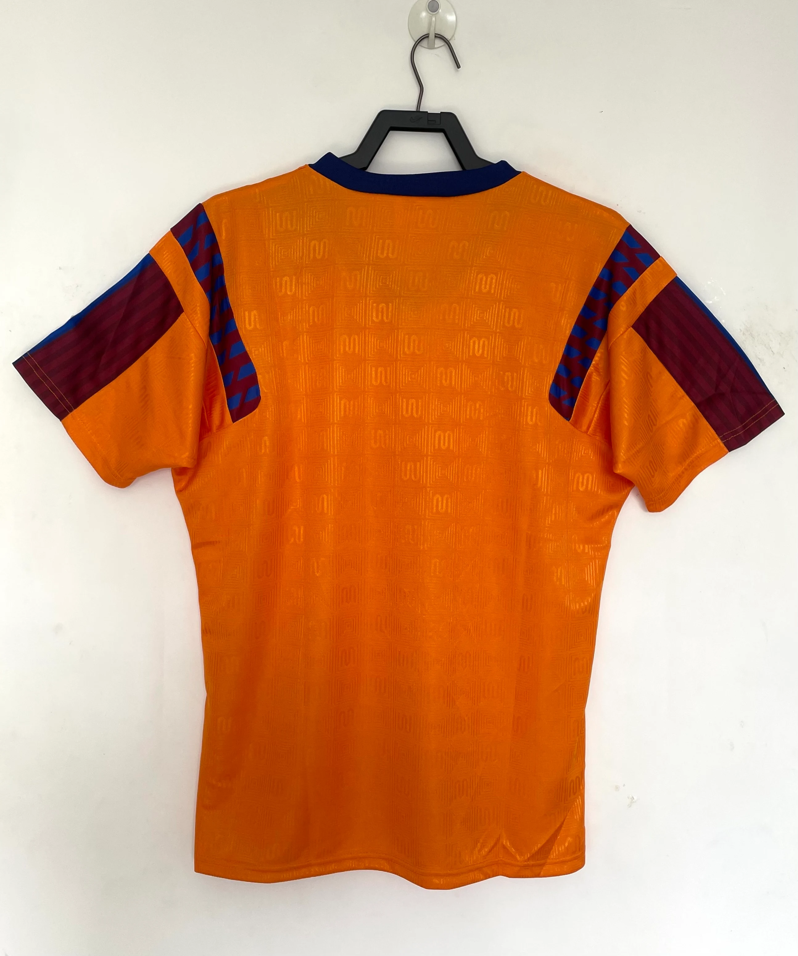 1989–92 Barcelona Away Retro Jersey view 2