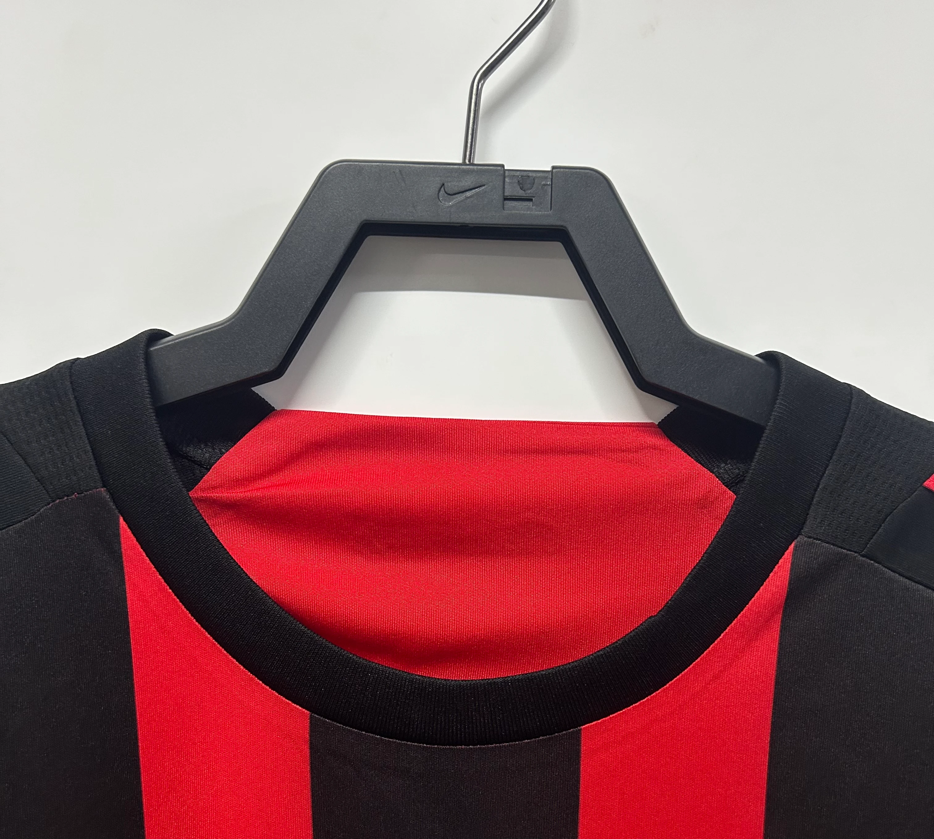 2008-09 AC Home Retro Jersey view 10