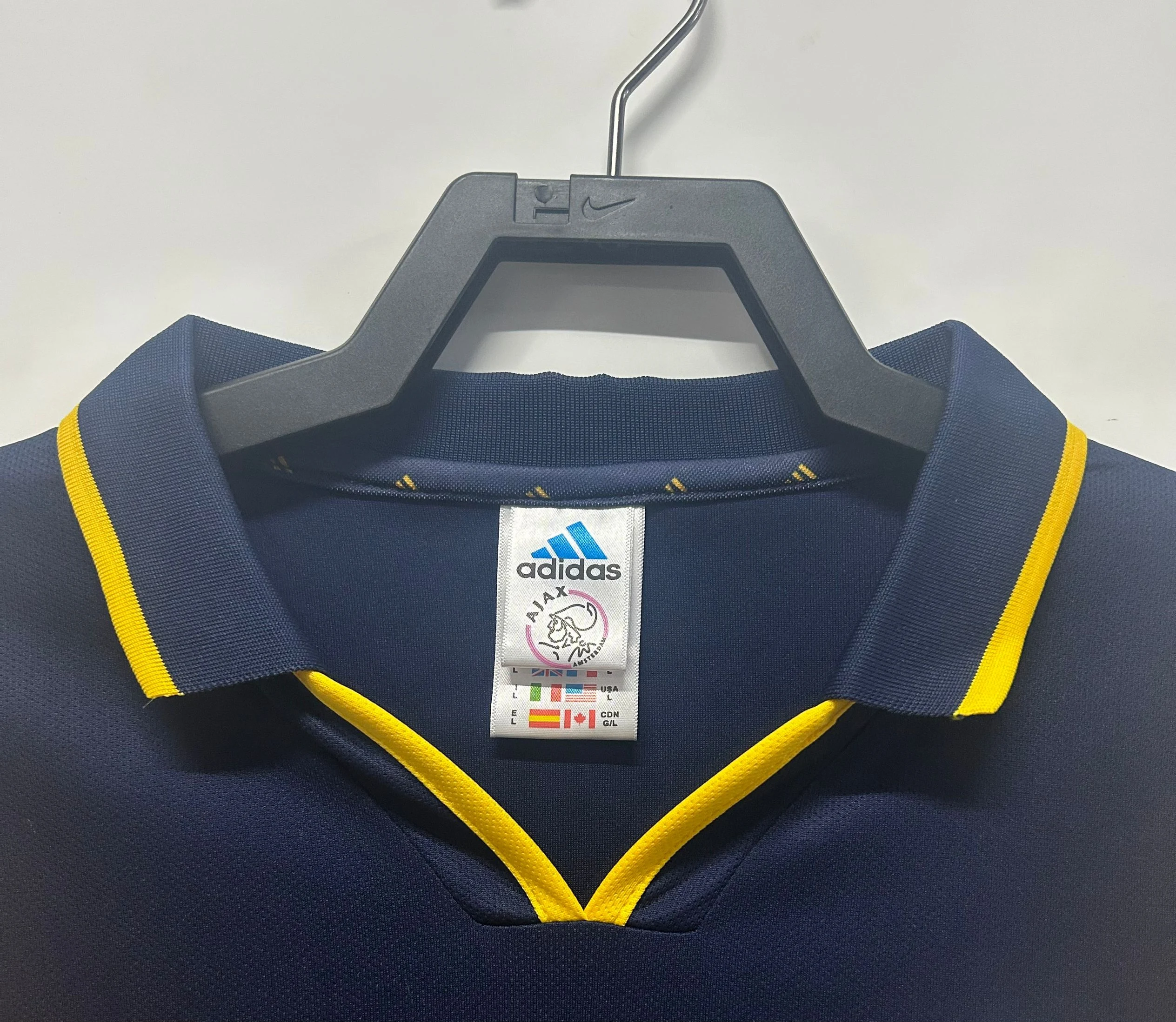 2000-01 Ajax Away Retro Jersey view 9