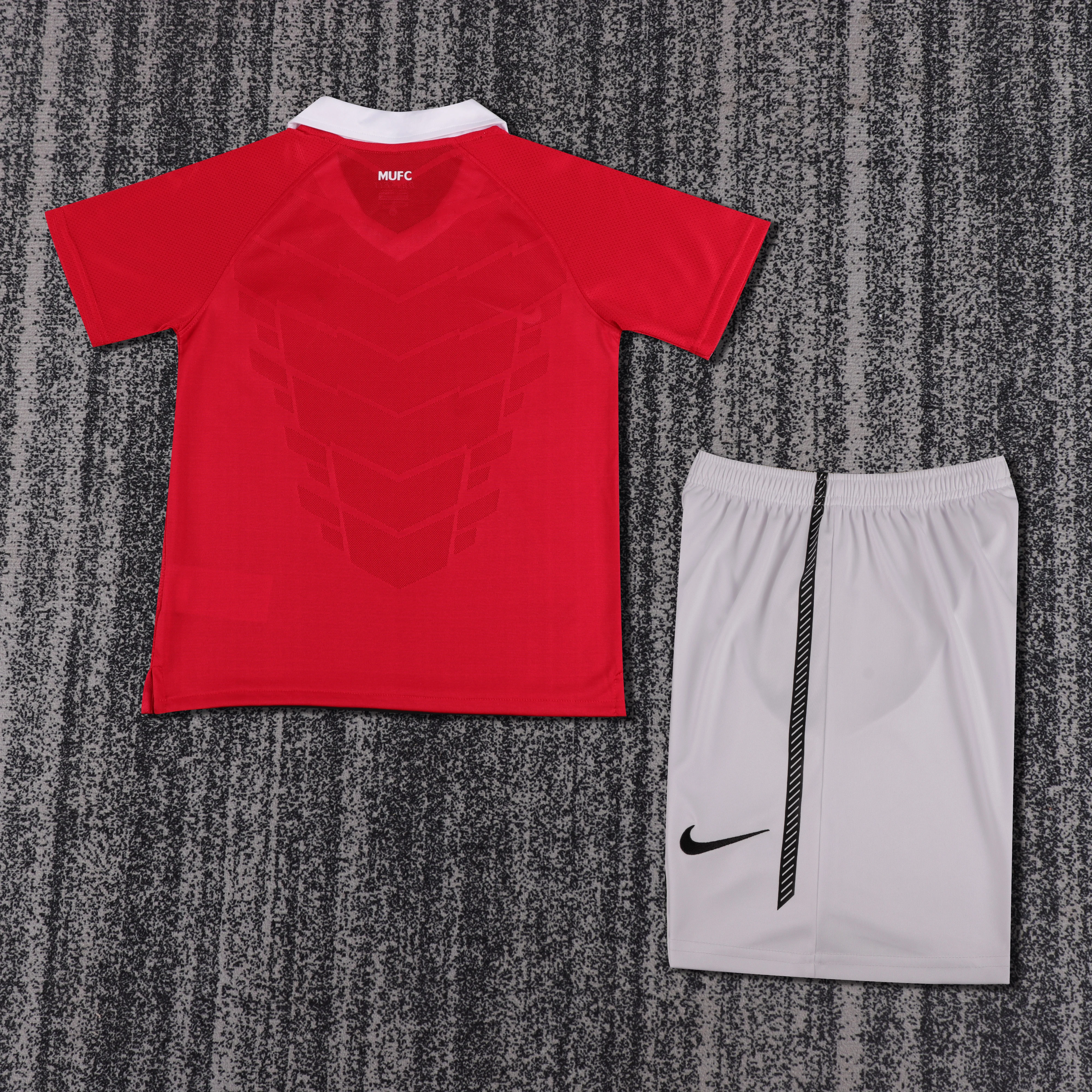 2010-11 Manchester United Home Retro Shirt - Kids Sizes view 2