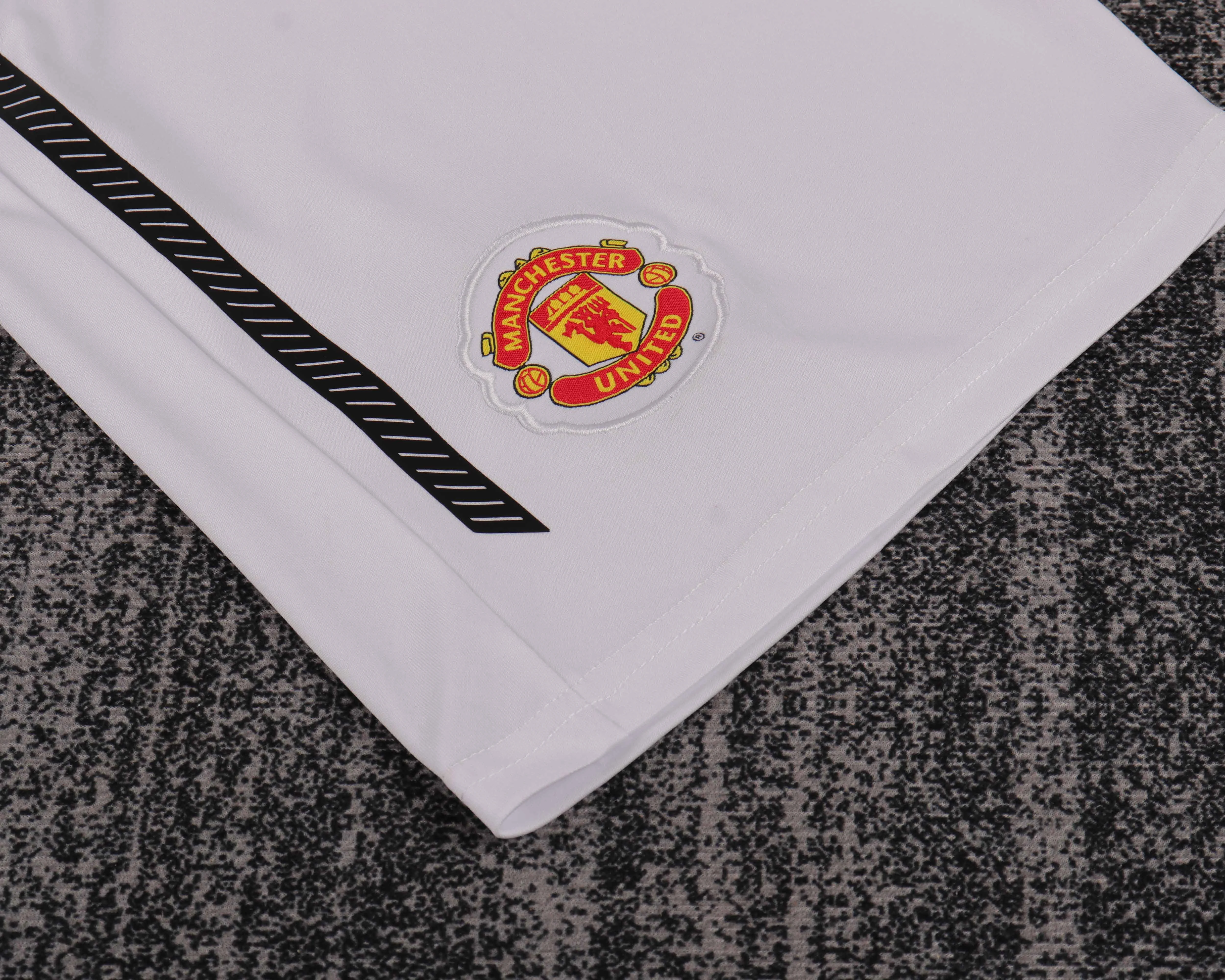 2010-11 Manchester United Home Retro Shirt - Kids Sizes view 10