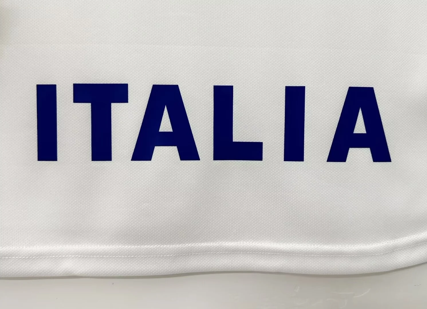 1996 Italy Away Retro Jersey view 3