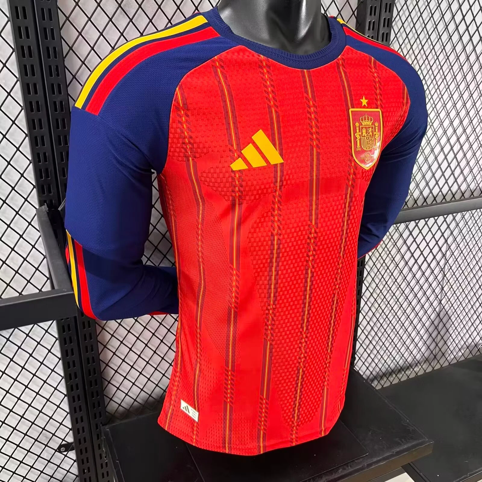 2026 Spain Home Long-Sleeve Jersey - Player Version view 9