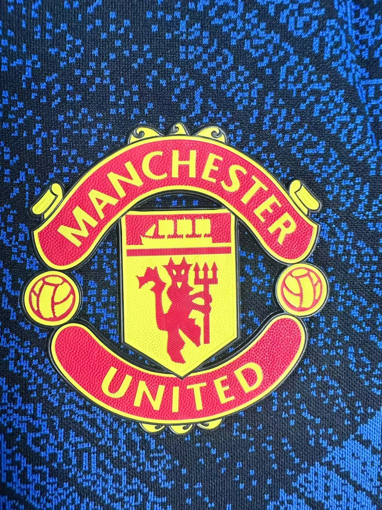 2021-22 Manchester United Away Retro Shirt - Player Edition view 4