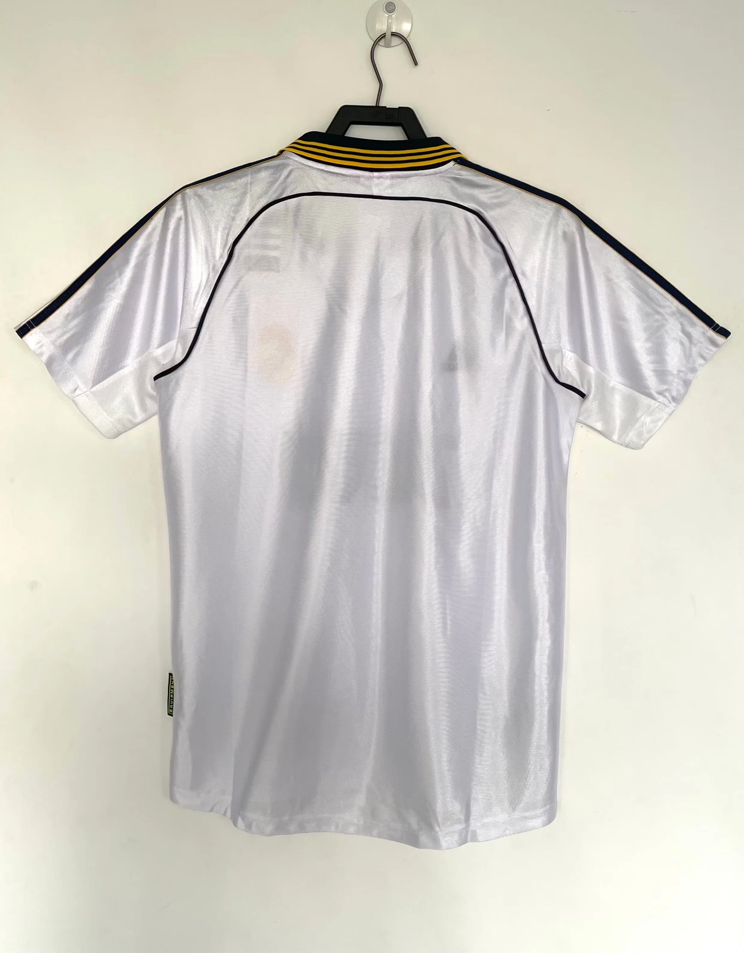 1998-00 Real Madrid Home Retro Jersey view 2